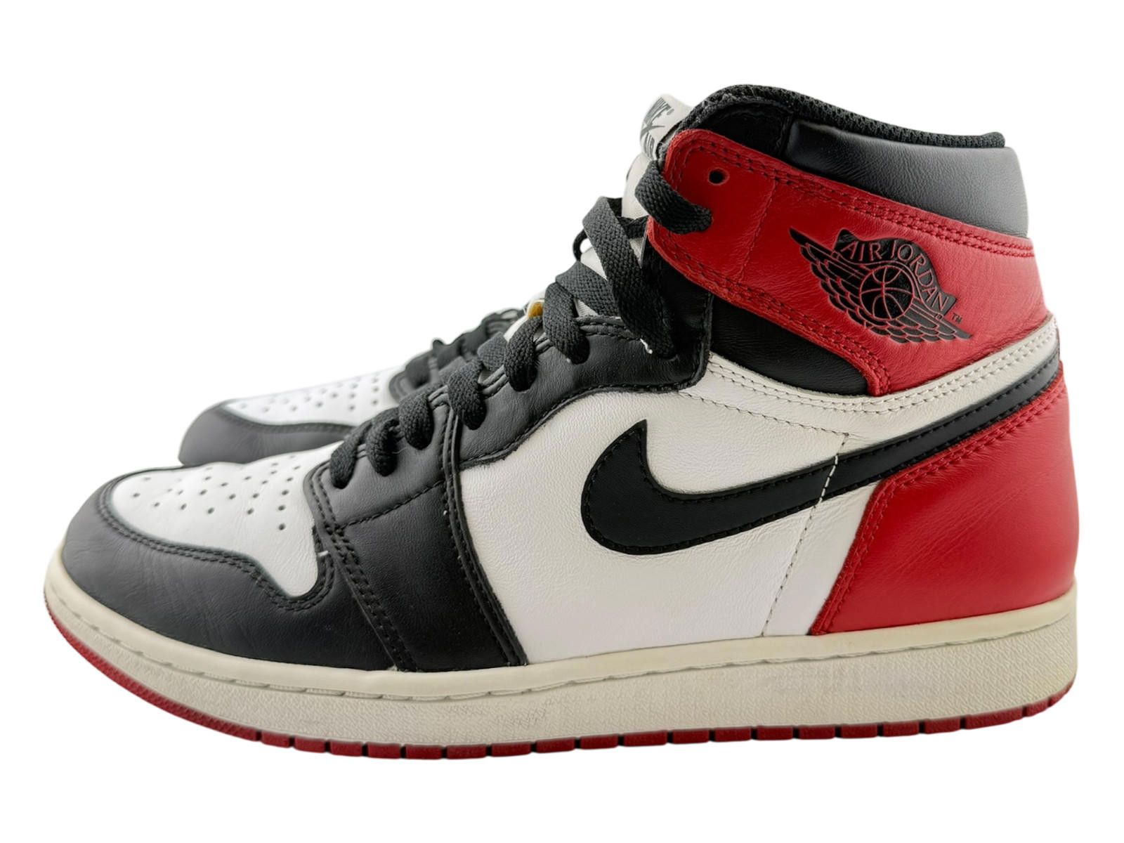 Nike Nike Air Jordan 1 Black Toe Sneakers US 9.5 Used Size US 9.5 / EU 42-43 - 1 Thumbnail