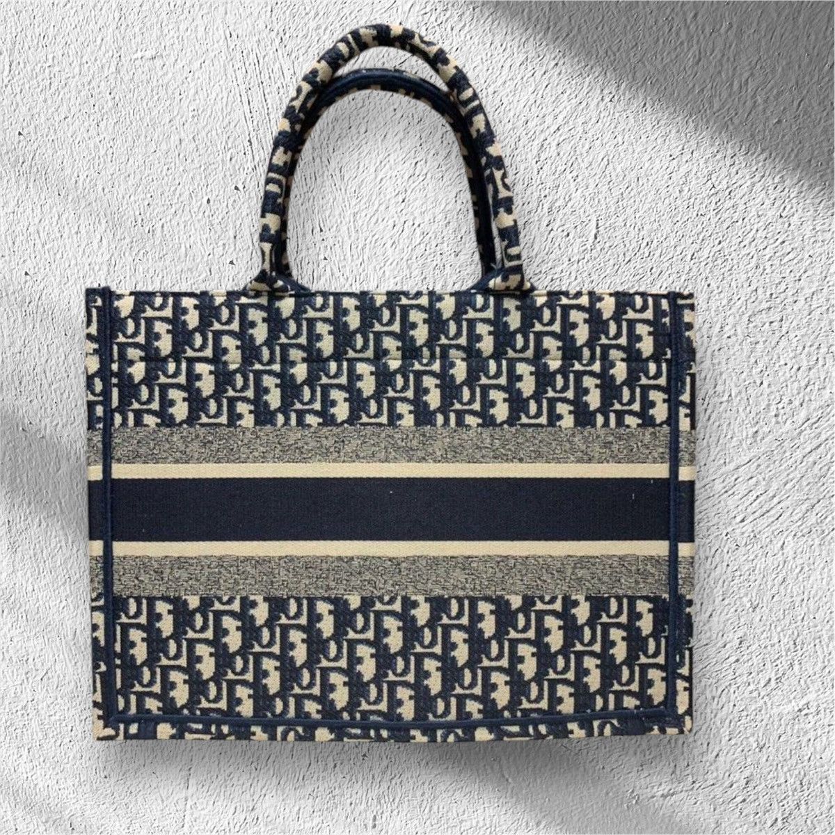 Christian Dior Monsieur Dior Small Dior Book Tote Blue Dior Oblique Embroidery Size ONE SIZE - 2 Thumbnail