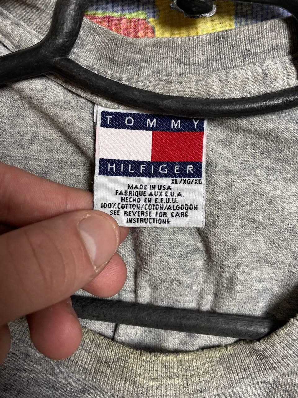 Tommy Hilfiger Tommy Hilfiger Vintage 90s Streetwear T-shirt Size US XL / EU 56 / 4 - 12 Thumbnail