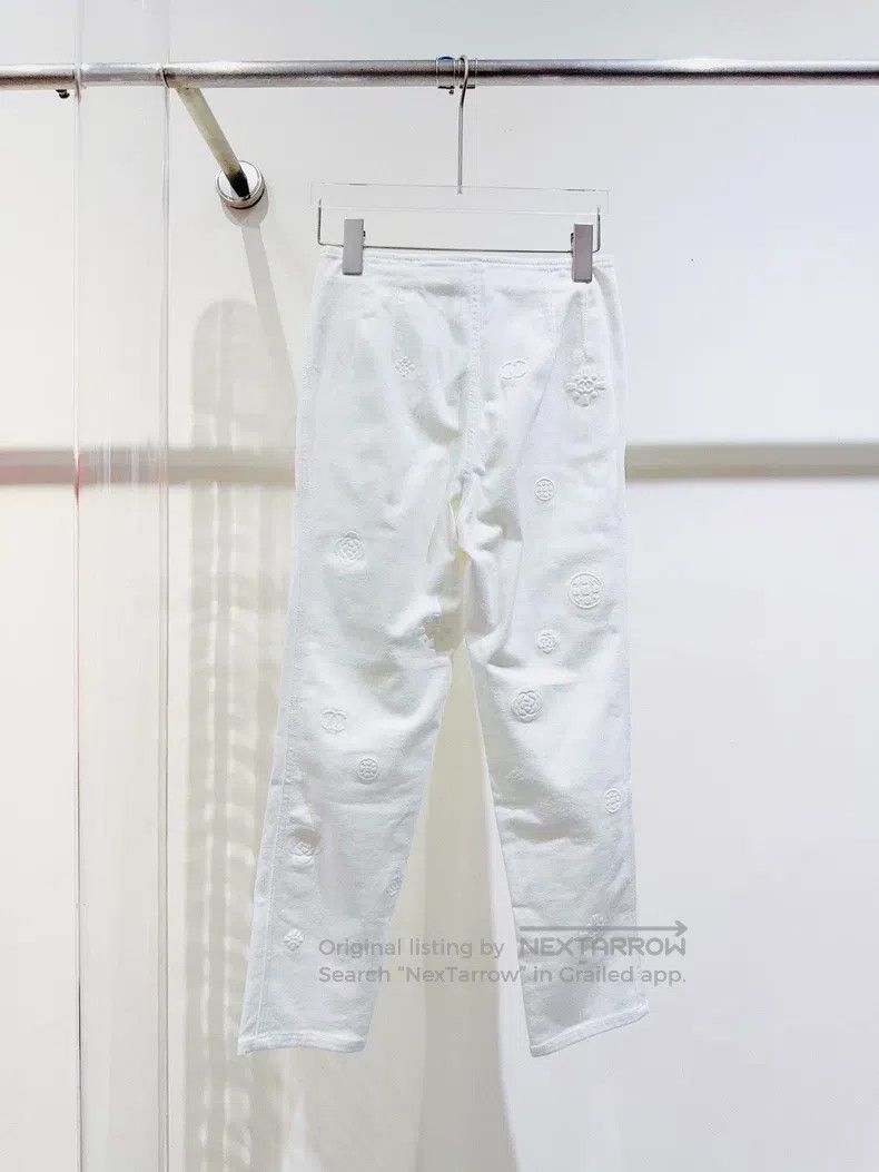 Chanel Chanel 21P white camelia relief jeans Size 42" / US 20 - 4 Thumbnail