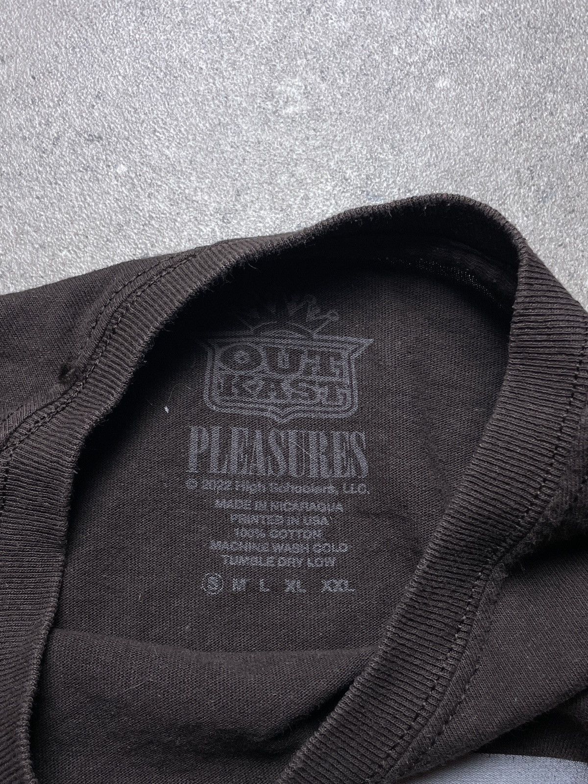 Outkast × Pleasures outkast x pleasures rap graphic tee Size US S / EU 44-46 / 1 - 4 Thumbnail