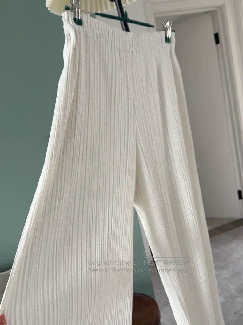 Issey Miyake Issey Miyake White Pleated Straight-Leg Trousers Size 25" / US 0 / IT 36 - 2 Thumbnail