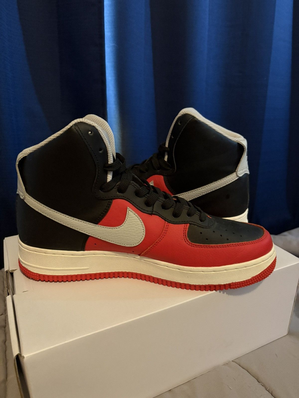 Nike Nike Air Force 1 High 07’ Size US 11 / EU 44 - 5 Thumbnail