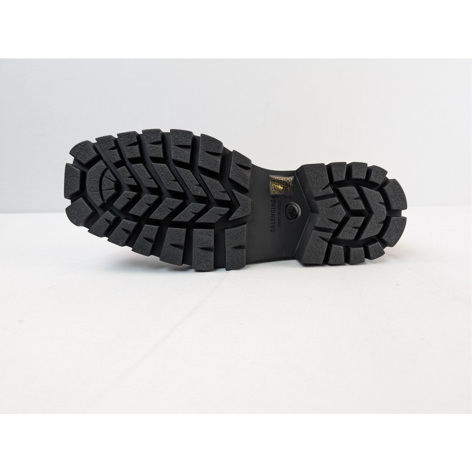 Balenciaga o1rshd1 Rhino Boots Lace-Up in Black Size US 11 / EU 44 - 12 Thumbnail