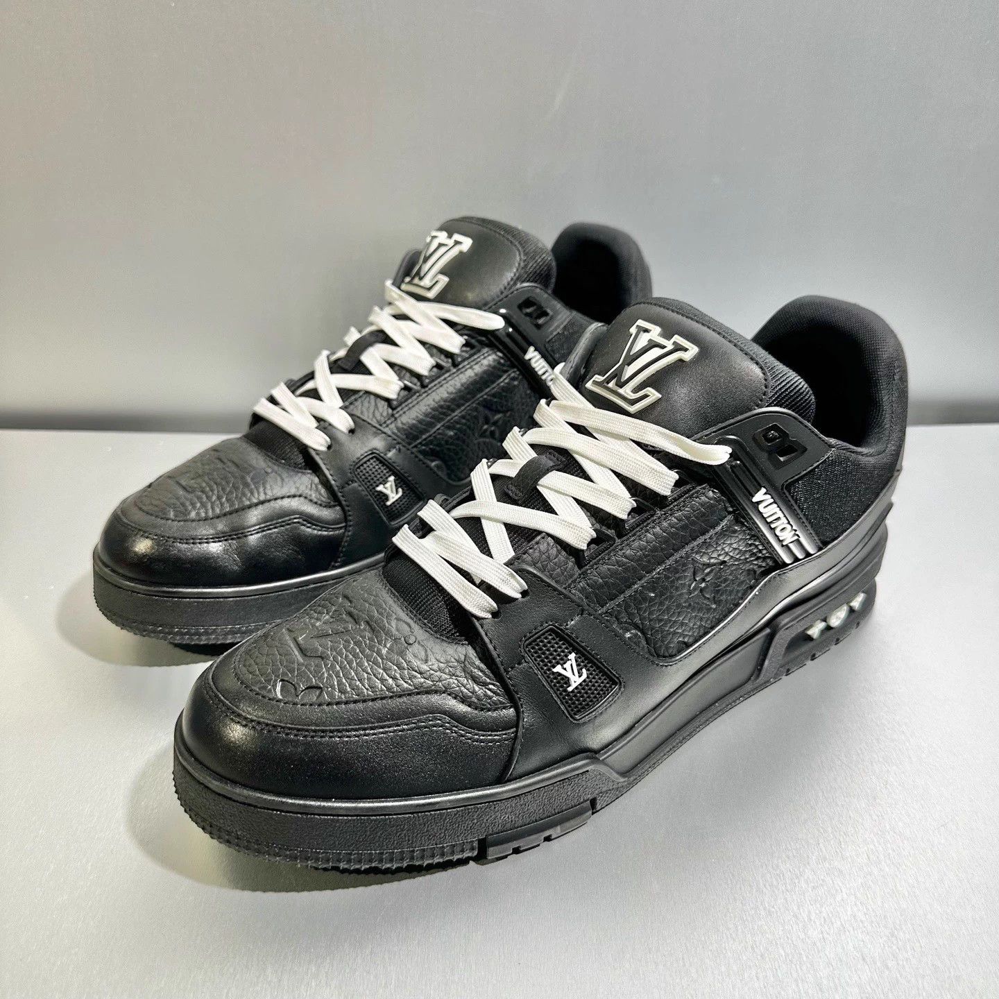 Louis Vuitton LV Trainer Black Samurai Size 10/44 Excellent Condition Size US 10 / EU 43 - 1 Thumbnail