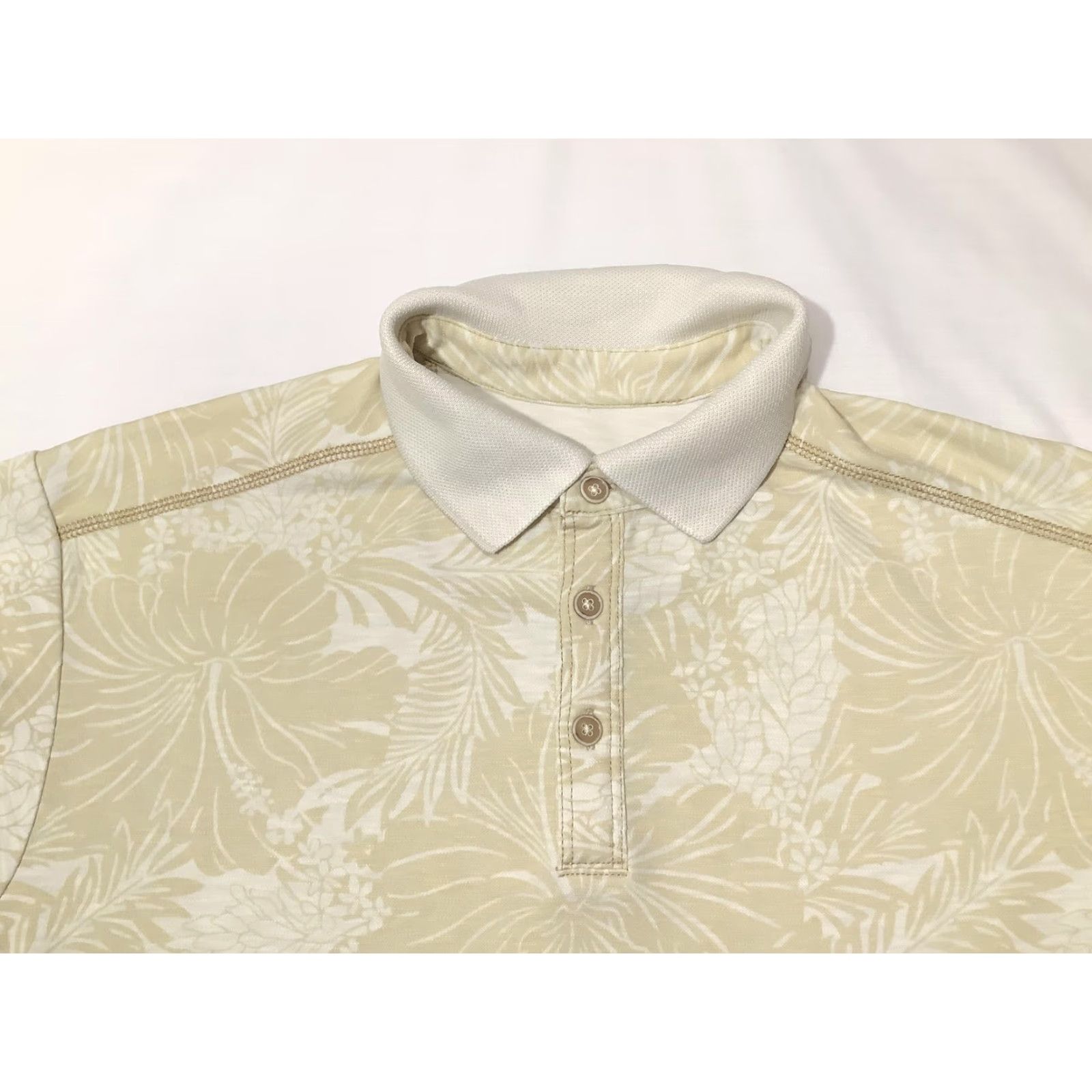 Tommy Bahama Tommy Bahama Polo Shirt Mens M Beige Floral Tropical Golf Casual Knit Polo Shirt Mens Beige Floral Tropical Golf Casual Knit Size US M / EU 48-50 / 2 - 2 Thumbnail