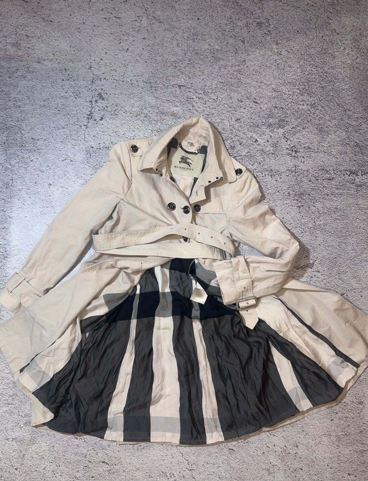 Burberry Burberry London Beige Belted Trench Coat – Made in Italy Size L / US 10 / IT 46 - 16 Thumbnail