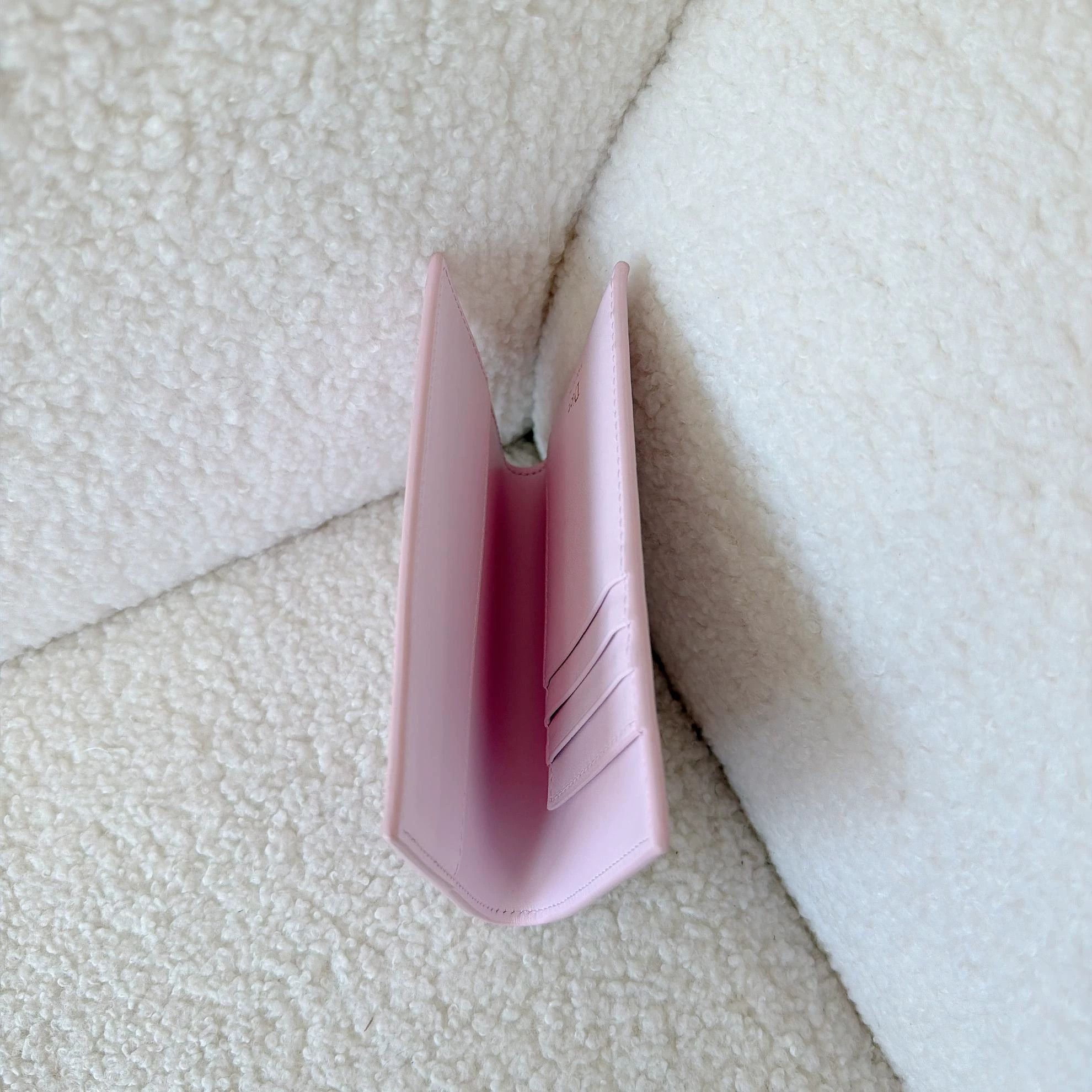 Dior Dior Salon Médaillon Pink Passport Holder 7283 Size ONE SIZE - 7 Thumbnail