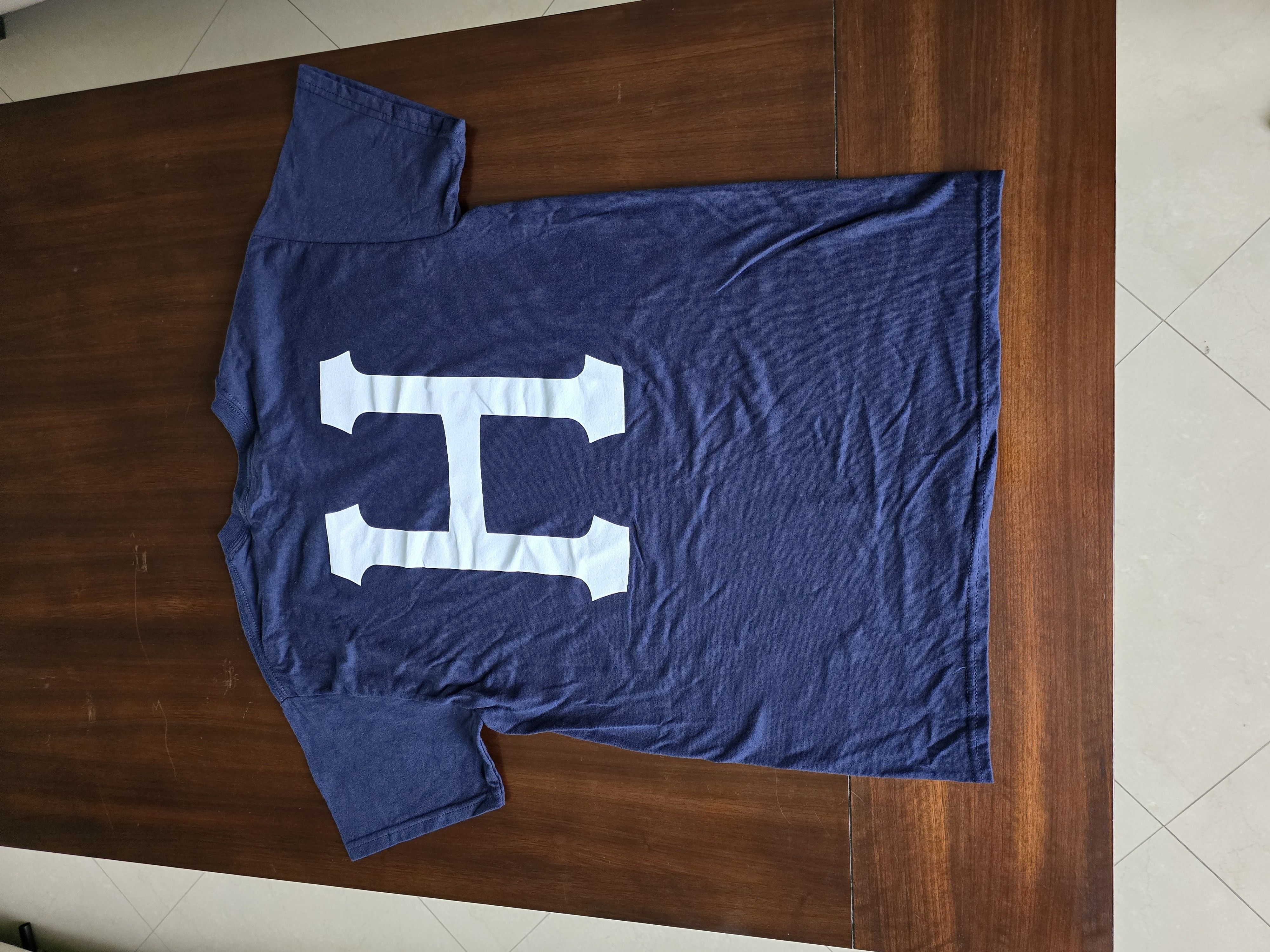 Huf HUF Classic Logo T Shirt Brand New Size L Navy Blue Size US L / EU 52-54 / 3 - 1 Thumbnail