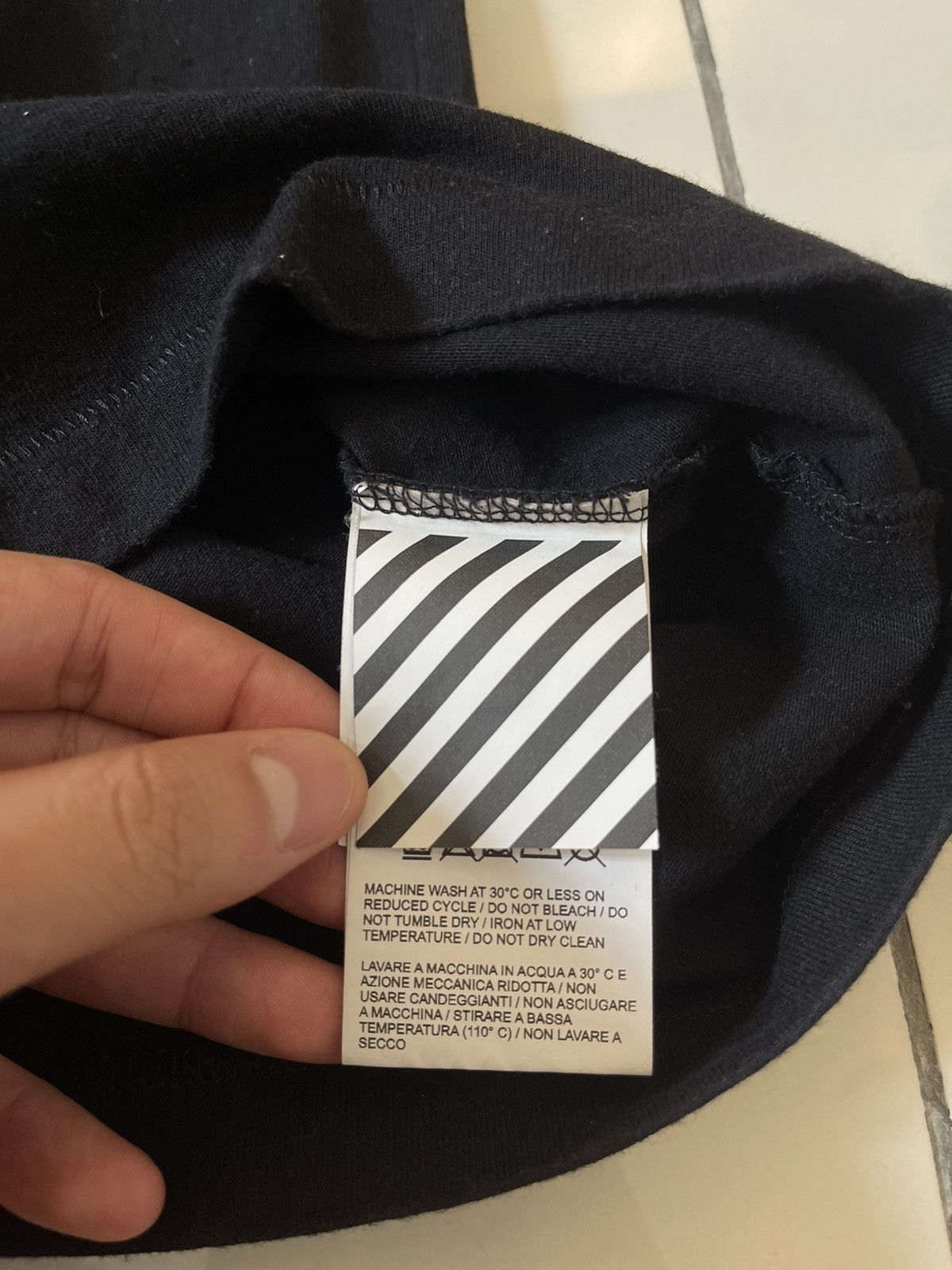 Off-White Off White X Kuala Lumpur Exclusive Starhill Gallery Size US M / EU 48-50 / 2 - 7 Thumbnail