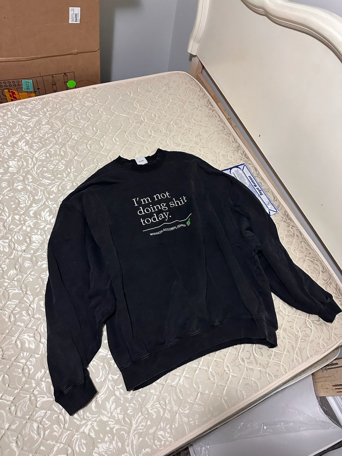 トップス VETEMENTS 23SS Not Doing Crewneck Sweat VETEMENTS Black 'I'm Not Doing Shit Today' Sweatshirt Vetements