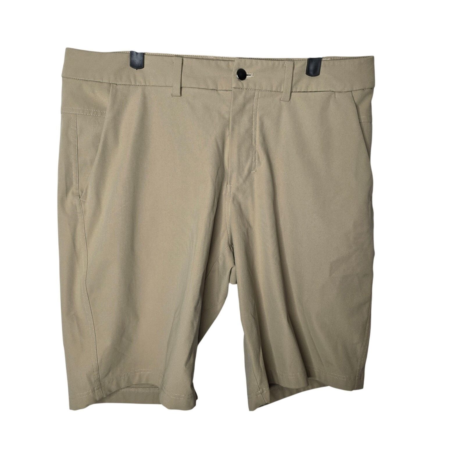 Lululemon Men's Lululemon Beige Flat Front Shorts Size 36 Size US 36 / EU 52 - 1 Thumbnail