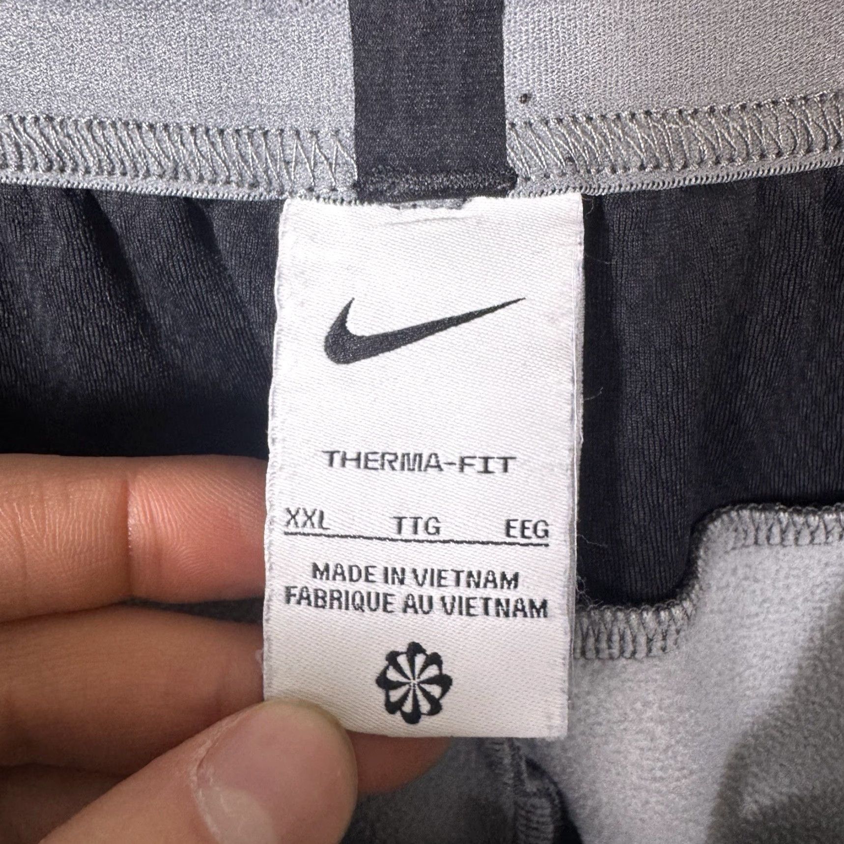 Nike Nike Pro Sweatpants Mens 2XL Gray Fleece Lined Therma Fit Sphere Training Jogger Fitness Pants Regular Size Activewear Mens Size US 39 - 7 Thumbnail