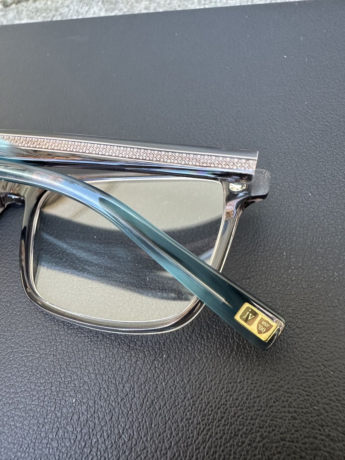 John Varvatos V374 55-17-145 Smoke Glasses Size ONE SIZE - 3 Thumbnail