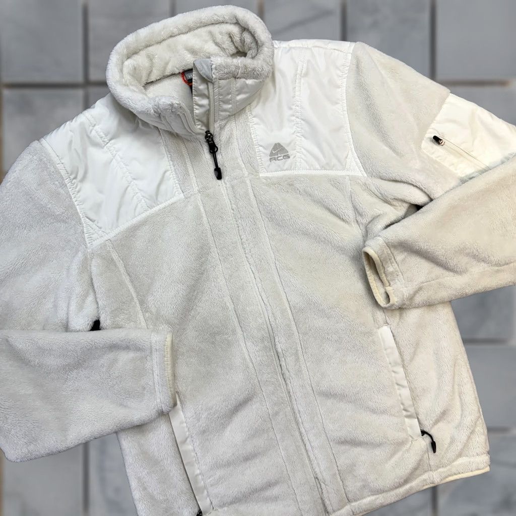 Nike ACG Nike ACG Jacket Women Medium White Fleece Full Zip Pockets Vintage No Size M / US 6-8 / IT 42-44 - 1 Thumbnail