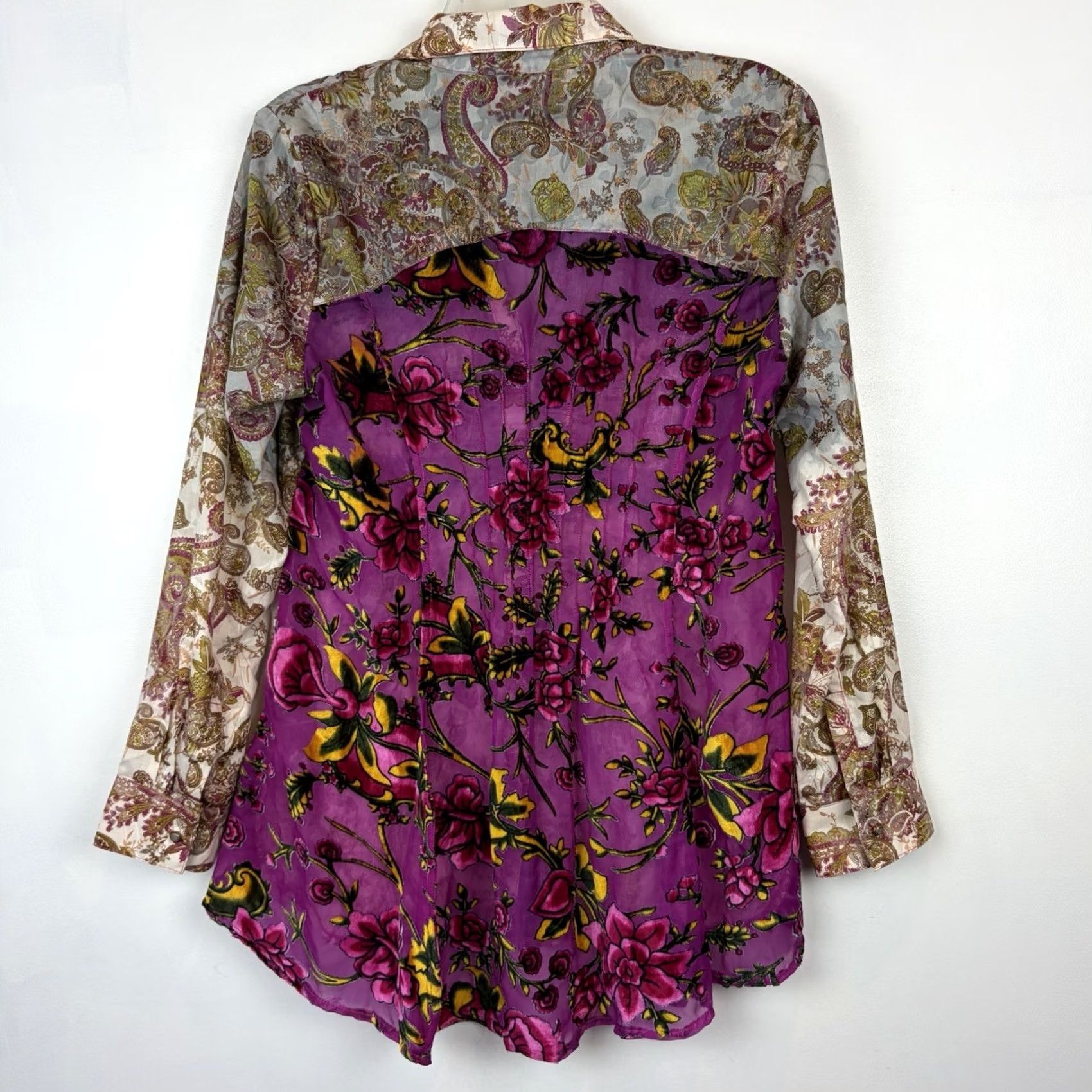 Velvet Aratta Silent Journey Blouse Womens S Velvet Floral Henley Button Long Sleeve Casual Boho Artsy Mixed Fabric Purple 27.5" 19" Measurements1> Size S / US 4 / IT 40 - 2 Thumbnail