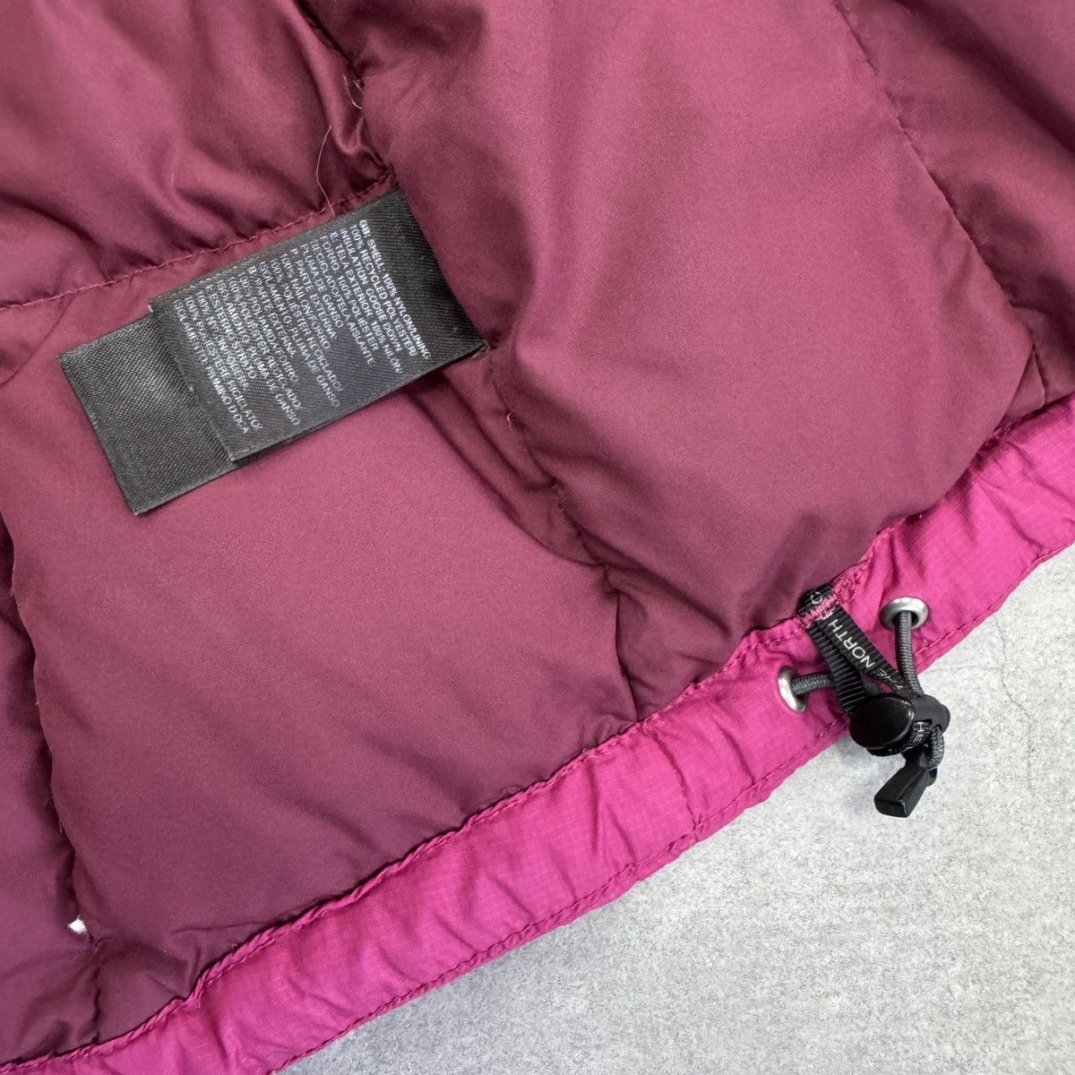 The North Face The North Face TNF 700 Nuptse Pink Puffer Down Jacket Women Size M / US 6-8 / IT 42-44 - 14 Thumbnail