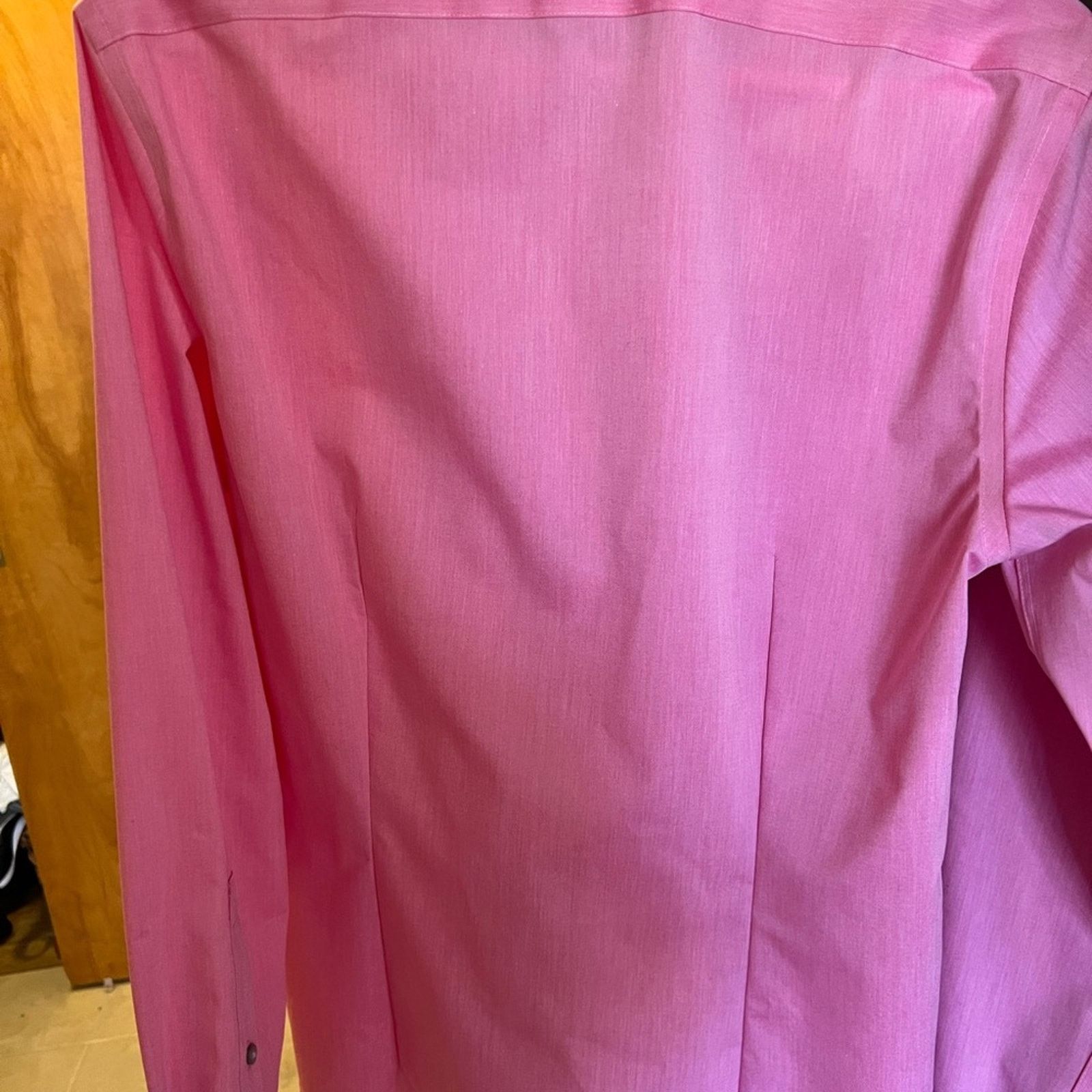 Calvin Klein Calvin Klein men's button down size 15(m) 32/33 Size US M / EU 48-50 / 2 - 4 Thumbnail