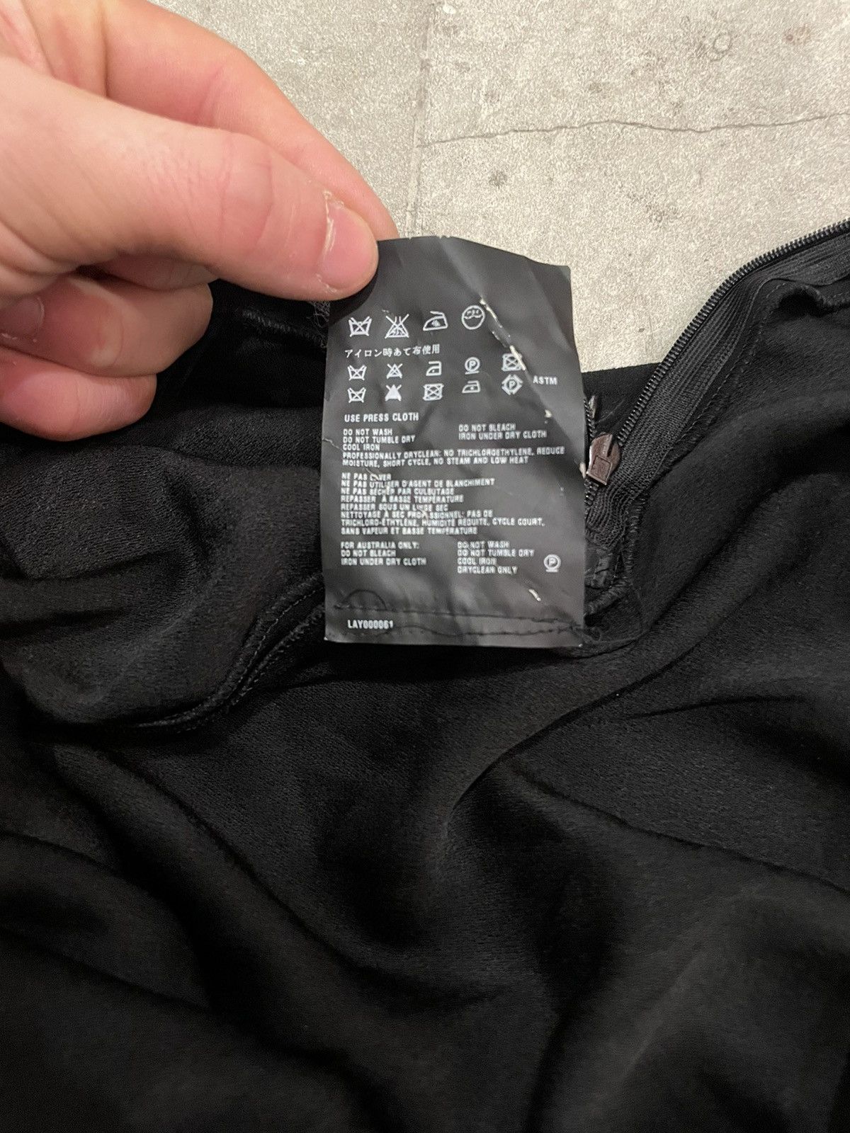 Prada × Vintage 2000s Prada Black Minimalist Skirt Size 27" / US 4 / IT 40 - 7 Thumbnail