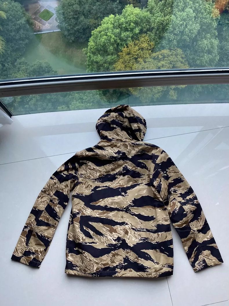 The Real McCoy's The Real McCoy'sLeopard print coat, camouflage uniform 2504 Size US M / EU 48-50 / 2 - 2 Thumbnail