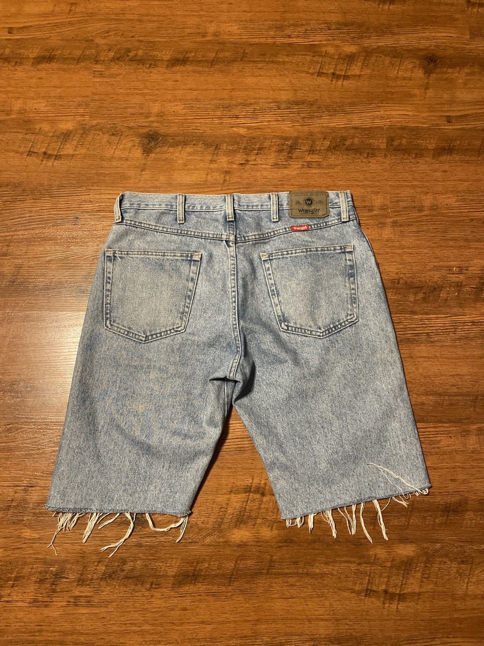Wrangler Vintage Wrangler Light Wash Blue Jean Shorts Size US 34 / EU 50 - 4 Thumbnail
