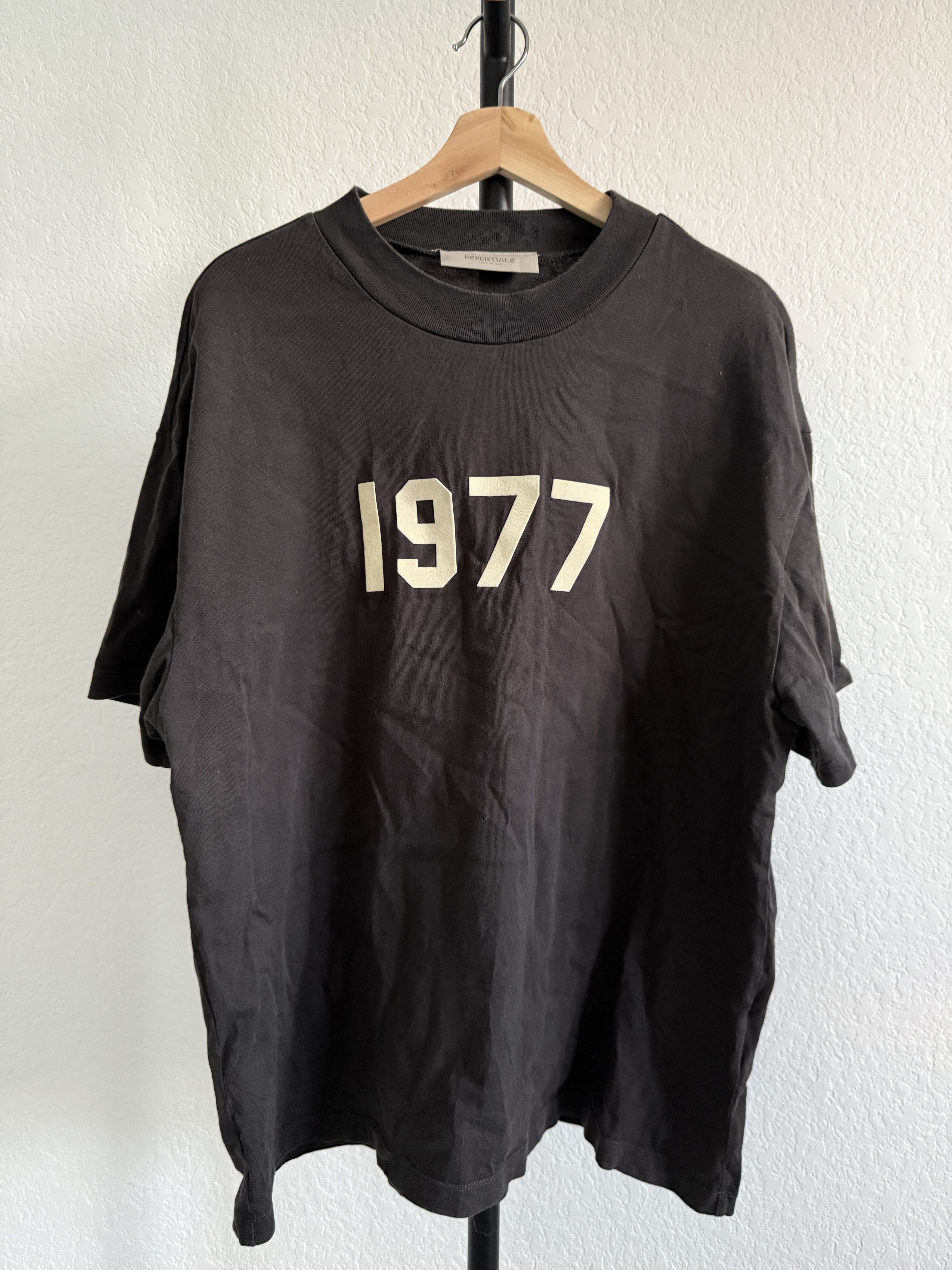 Essentials × Fear of God Fear of God Essentials Iron Black T-shirt Size US M / EU 48-50 / 2 - 1 Thumbnail