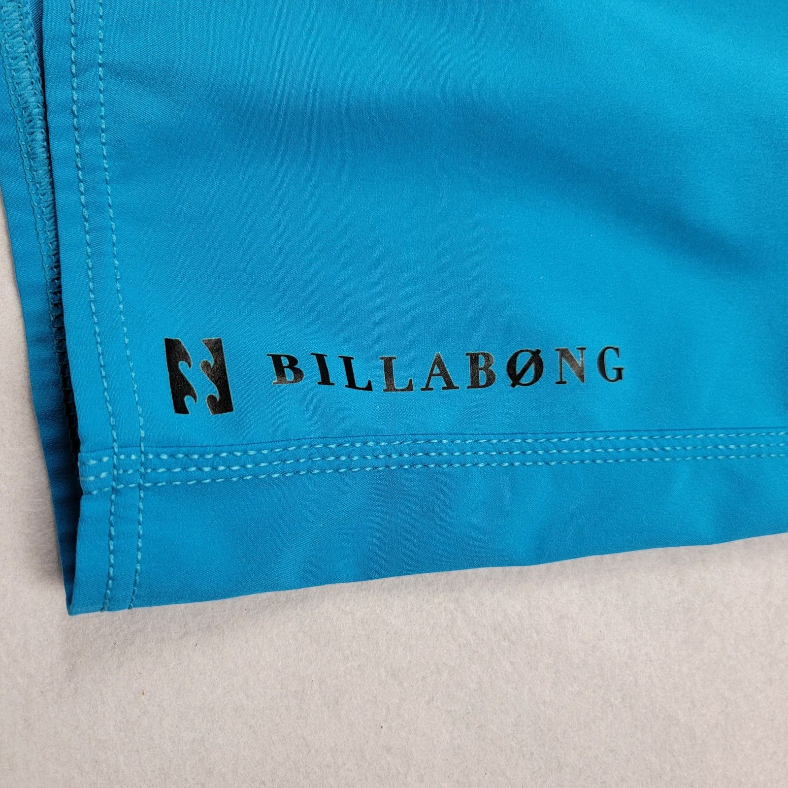 Billabong Billabong Men's Blue Shorts - Size 33 - Pre-owned Size US 33 - 5 Thumbnail