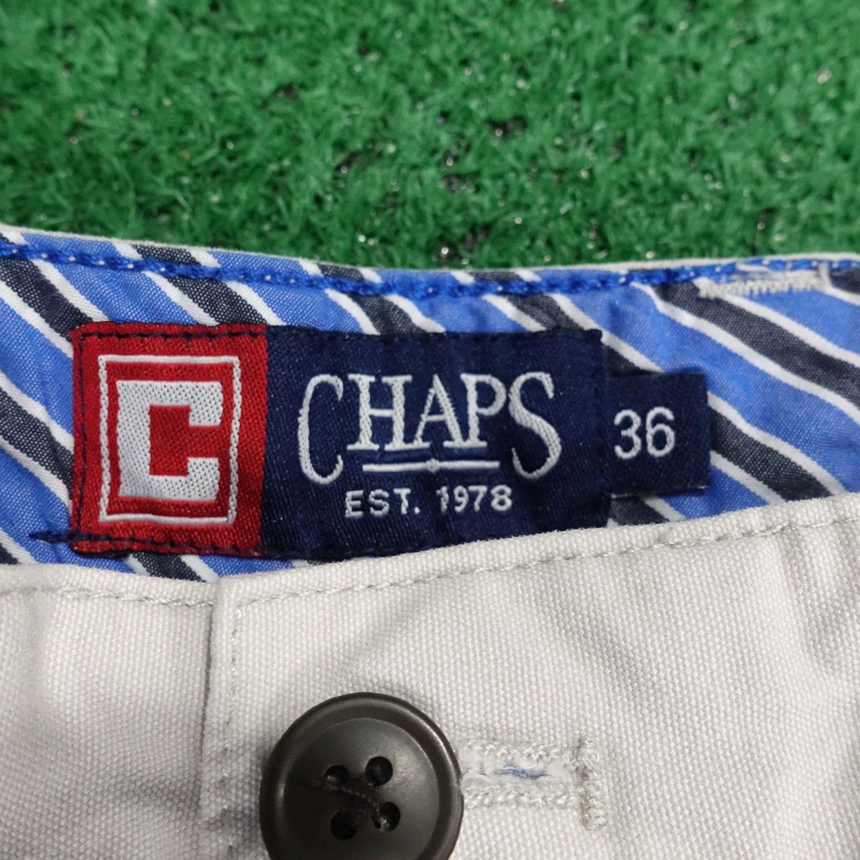 Chaps VINTAGE no — wait; actually Vintage not. So: CHAPS Cargo Shorts Mens 36 Khaki Beige Cotton 9" Inseam Multi Pocket Outdoor Utility Belt Loops 36 Mens Size US 36 / EU 52 - 7 Thumbnail
