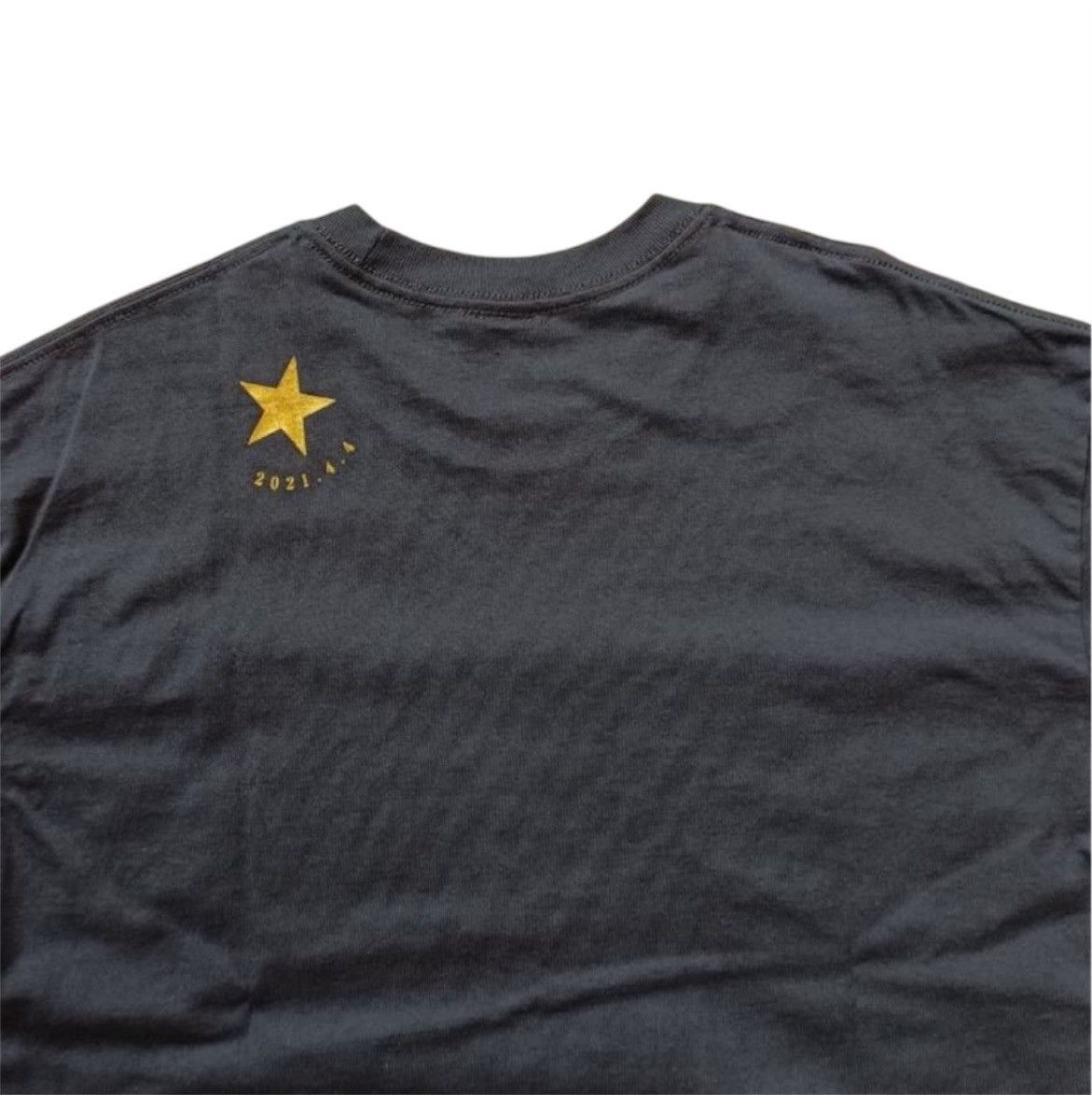 Anime Jojo Bizzare Adventure Anime Tee Size US L / EU 52-54 / 3 - 4 Thumbnail