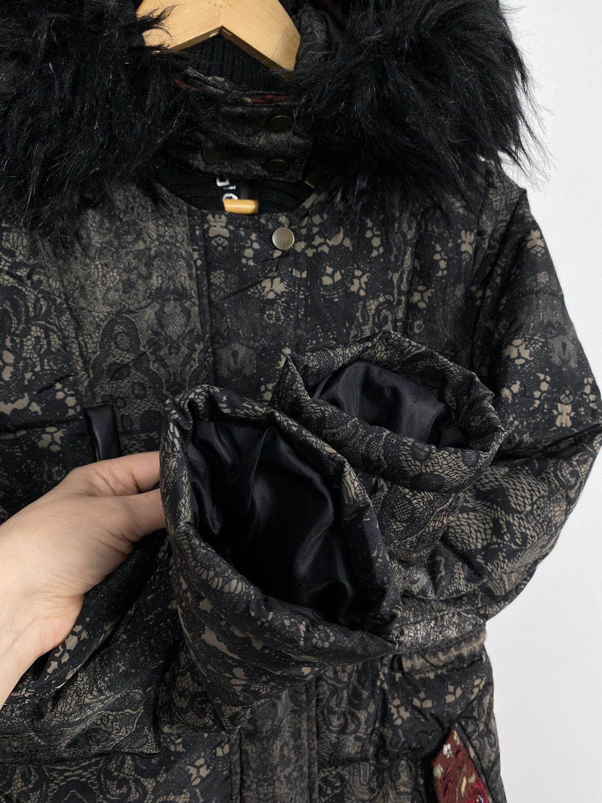 Designer Desigual Pakaian Jadi Wanita Puffer Jacket Women’s Size 36/S Size S / US 4 / IT 40 - 6 Thumbnail
