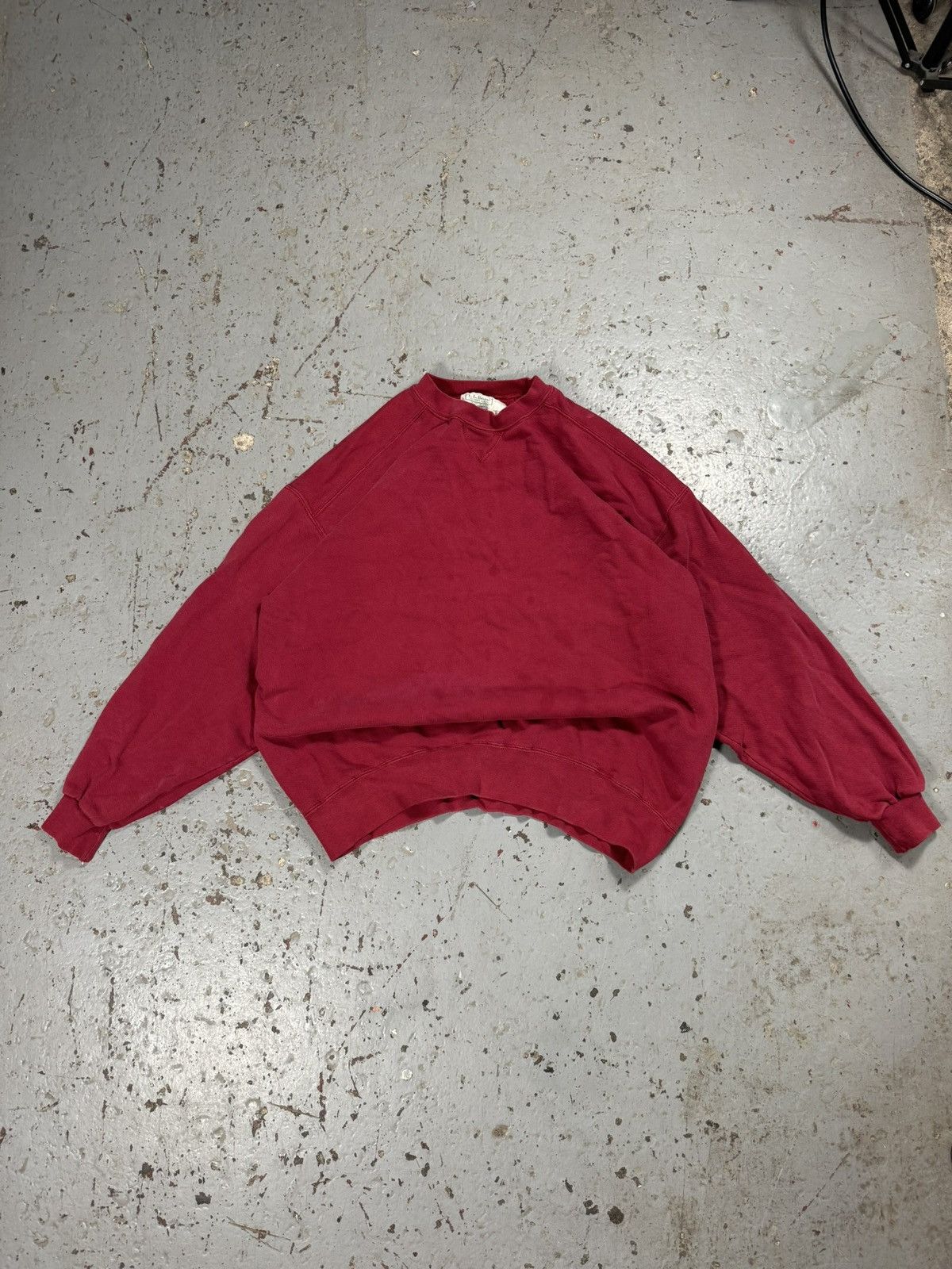 L.L. Bean Vintage LL Bean Burgundy Blank Crewneck Size US XL / EU 56 / 4 - 1 Thumbnail