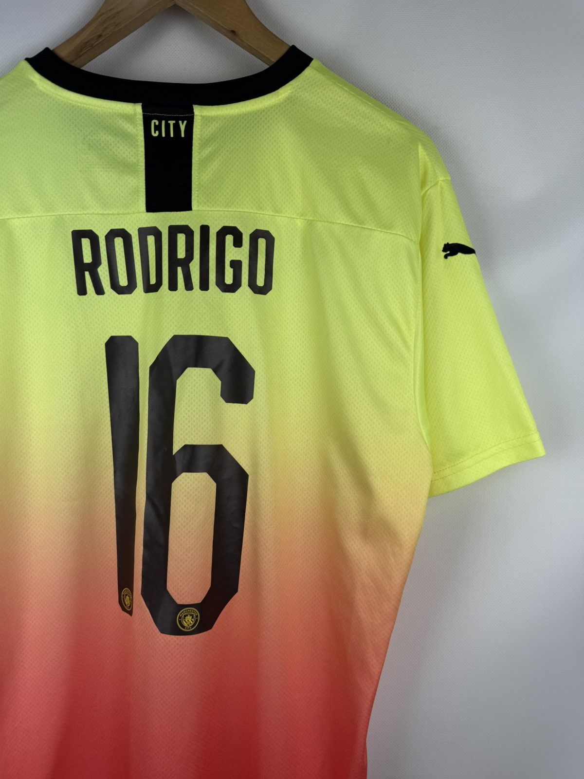 Puma Manchester City 2019-20 Third Kit #16 Rodrigo Jersey Shirt Size US XL / EU 56 / 4 - 20 Thumbnail