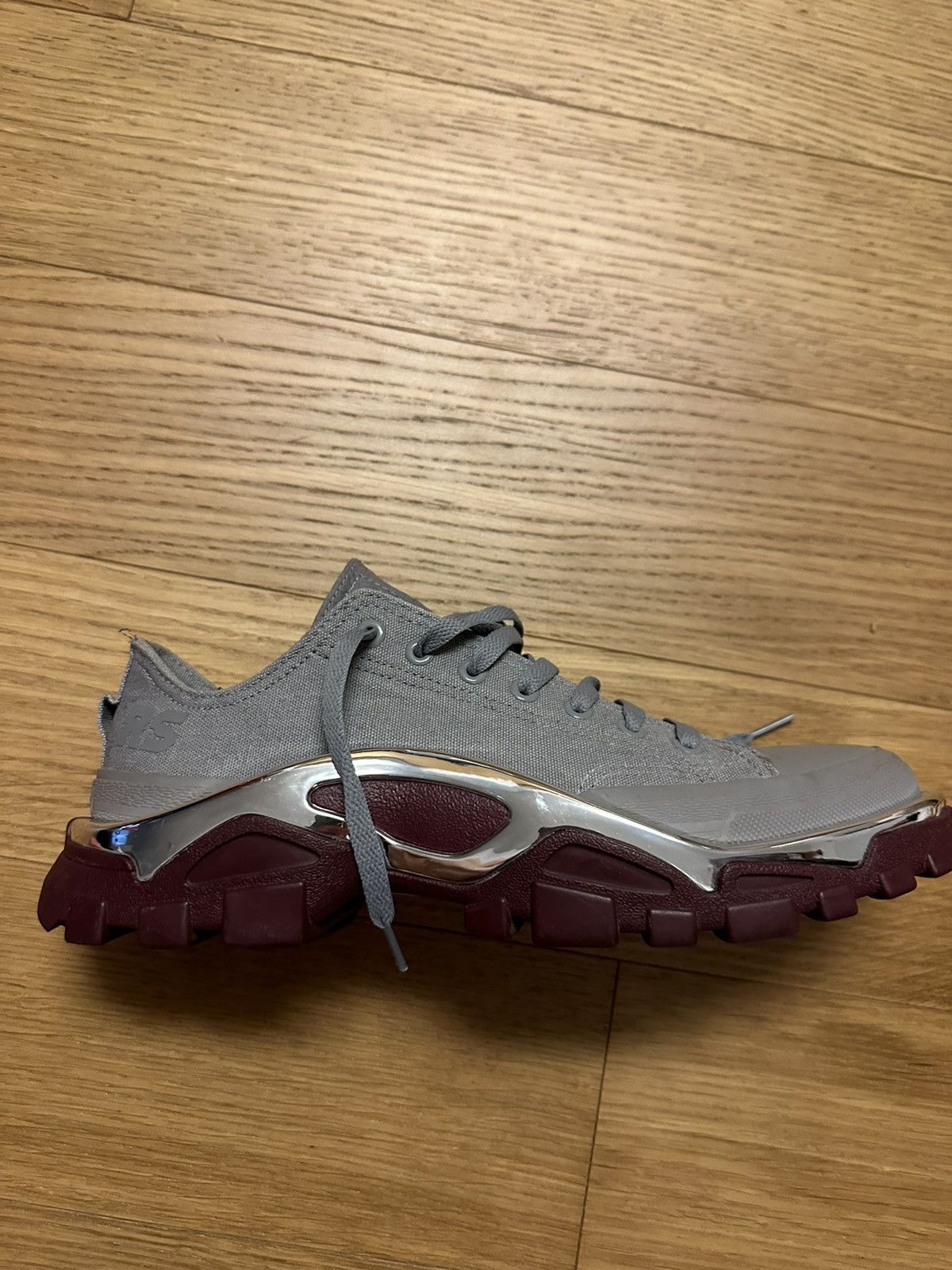 Detroit runner on feet deals