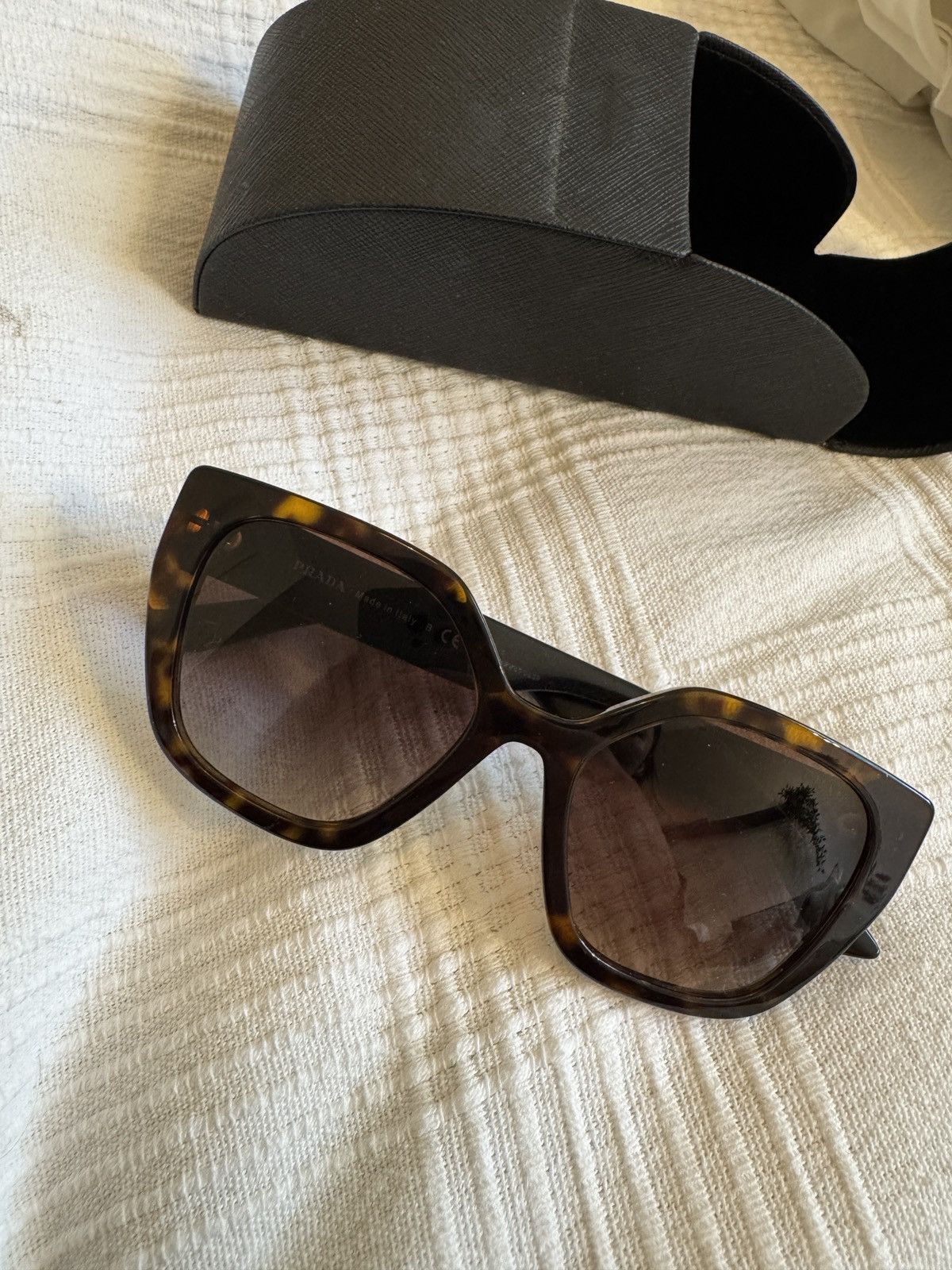Prada Prada sunglasses, model PR 24XS. Size ONE SIZE - 12 Thumbnail