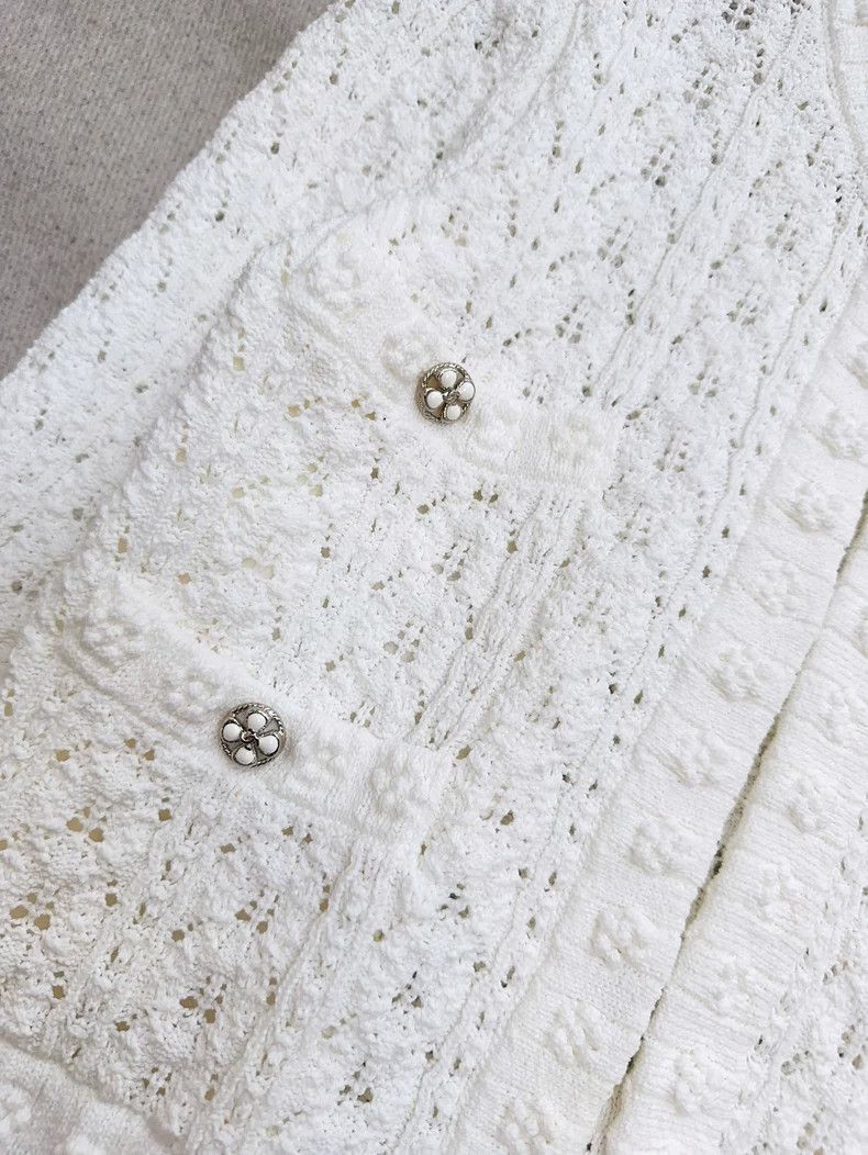 Chanel Chanel 24p white three-dimensional camellia long-sleeved k Size XXS / US 00 / IT 34 - 5 Thumbnail