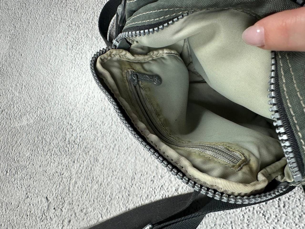 Japanese Brand Vintage Japan Messenger Sling Bag Distressed Y2K Faded Size ONE SIZE - 12 Thumbnail