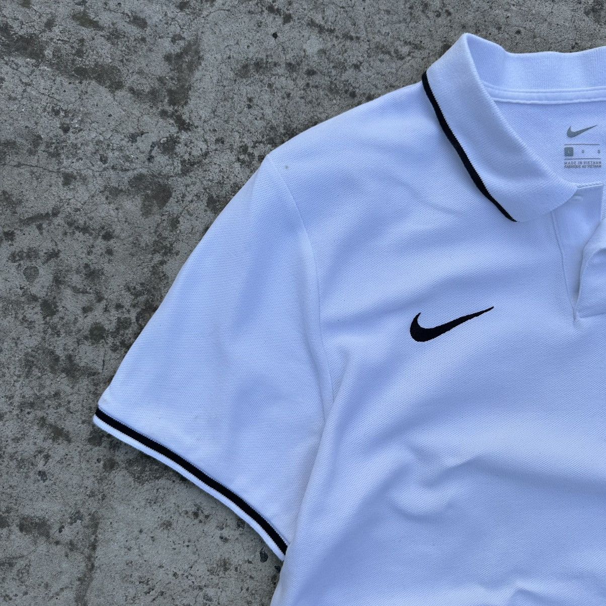 Nike Vintage Japanese Style Polo Nike FC Wessingen Tee Y2K USA Size US L / EU 52-54 / 3 - 7 Thumbnail