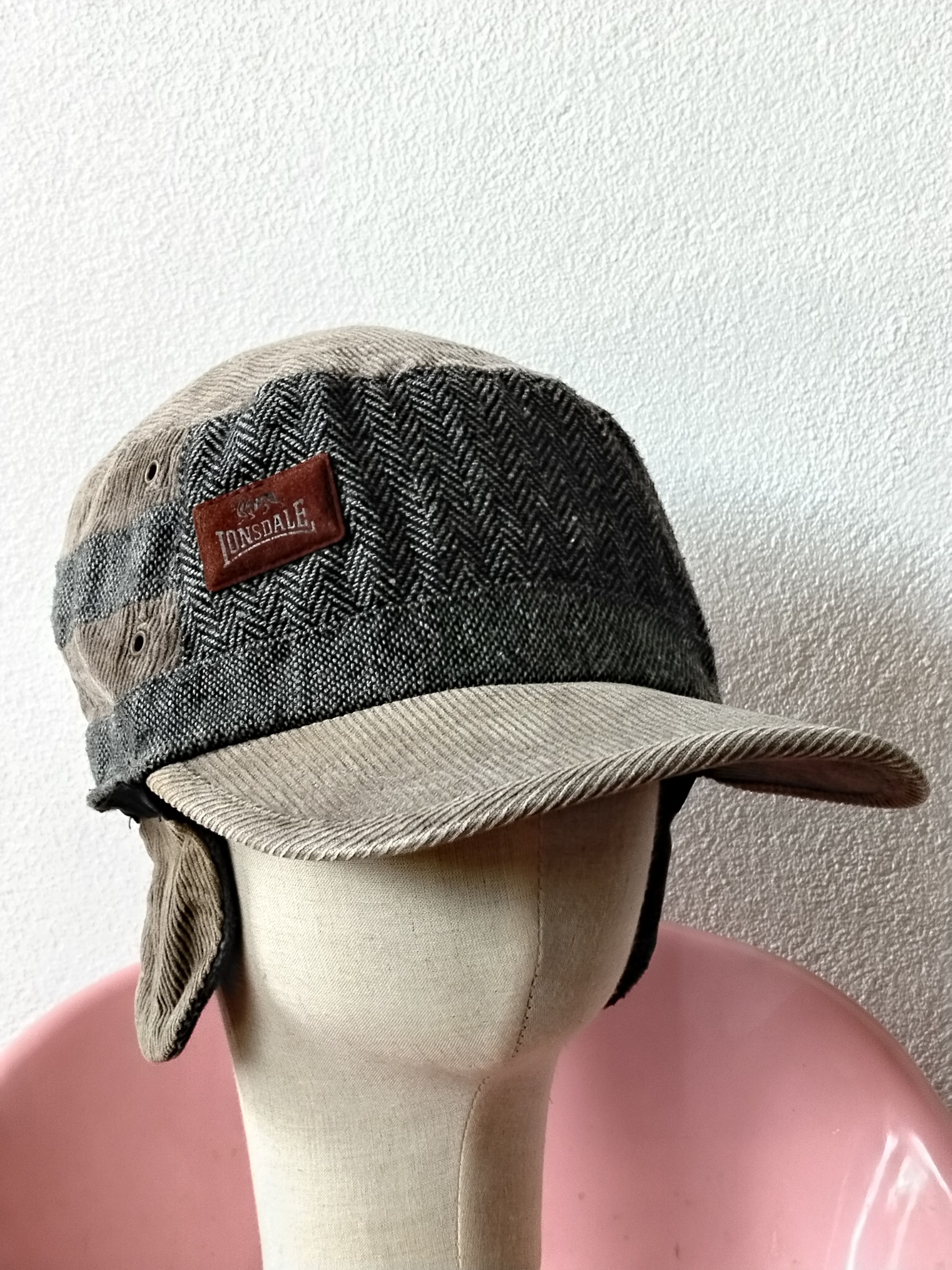 Lonsdale Lonsdale London grey herringbone tweed flat cap Size ONE SIZE - 1 Thumbnail