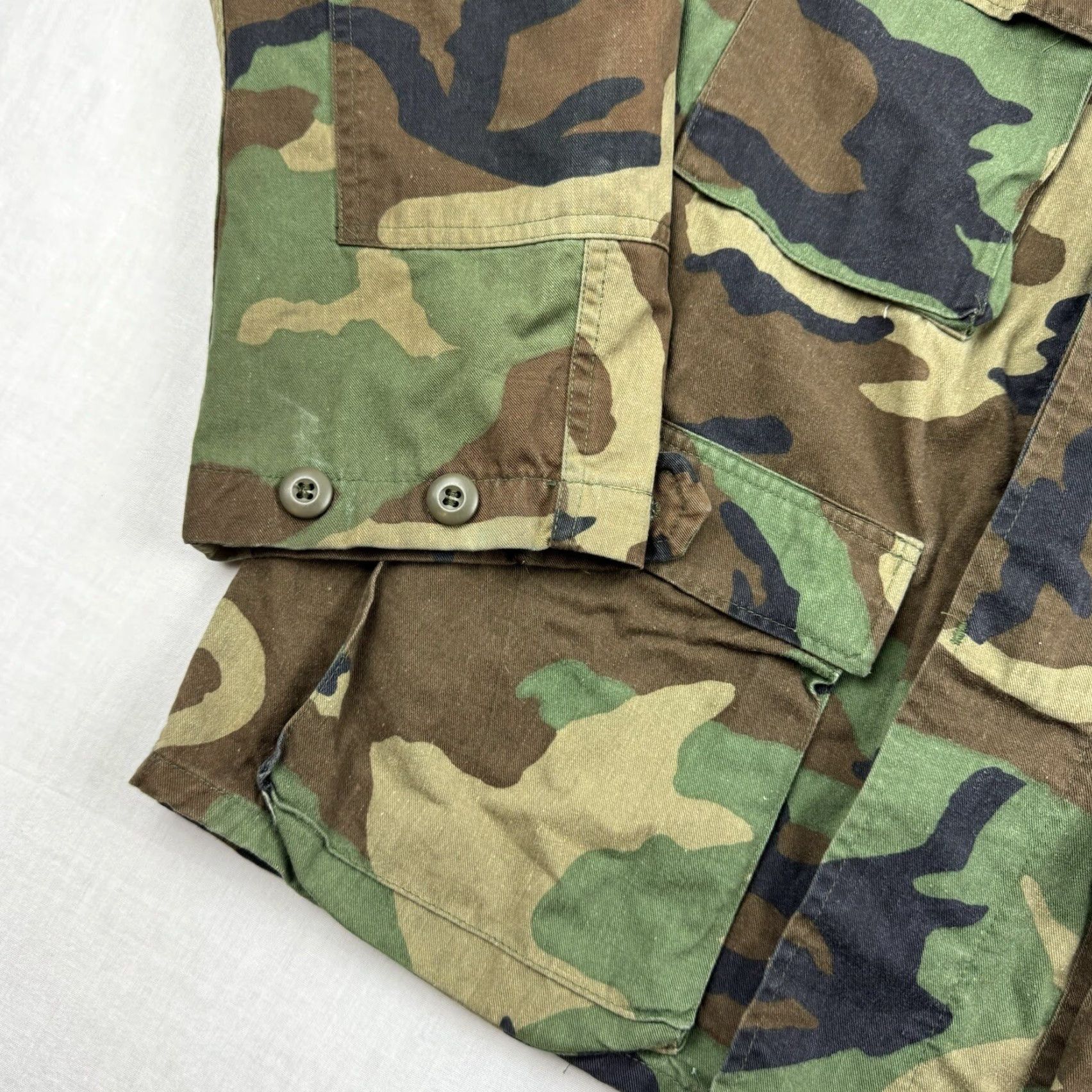 Vintage VINTAGE US Army Button-Up Shirt Adult M Green Military 80s Camouflage Long Sleeve Button-Up Mens Size US M / EU 48-50 / 2 - 4 Thumbnail