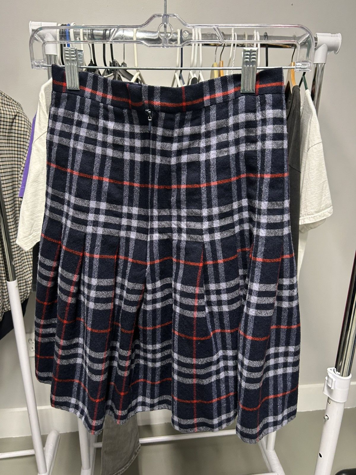 Burberry Vintage Burberry Nova Check Belt Wool Mini Skirt Size 26" / US 2 / IT 38 - 2 Thumbnail