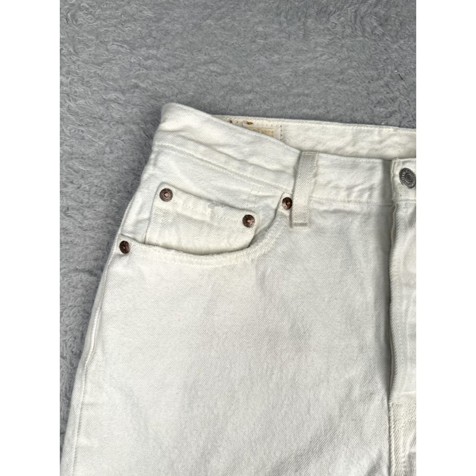 Levi's Levi's 501 Button-Fly Denim Shorts Bermuda Mens 29 White Distressed Pockets 5-Pocket Raw Hem Backyard Beach Casual Size US 29 - 4 Thumbnail