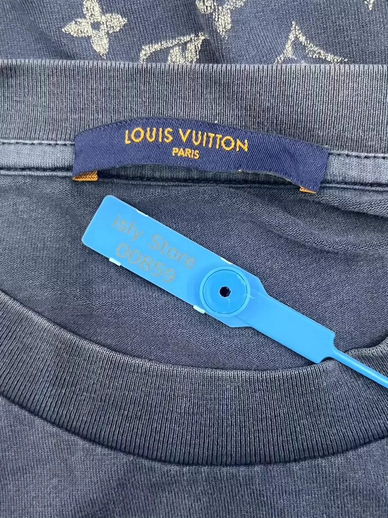 Louis Vuitton Louis Vuitton Monogram Crewneck Gradient Full Print Short Size US XS / EU 42 / 0 - 5 Thumbnail