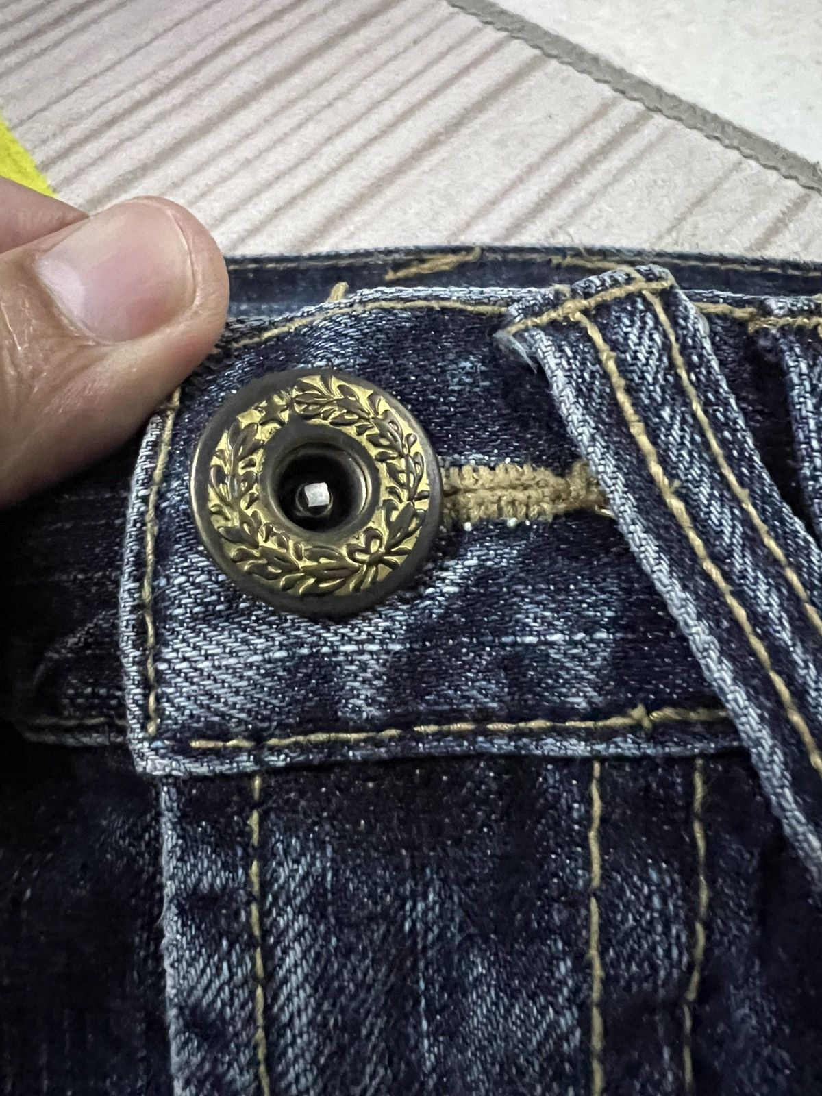 💥FLARE💥VINTAGE 90’s STYLE JAPANESE BRAND DISTRESS JEANS