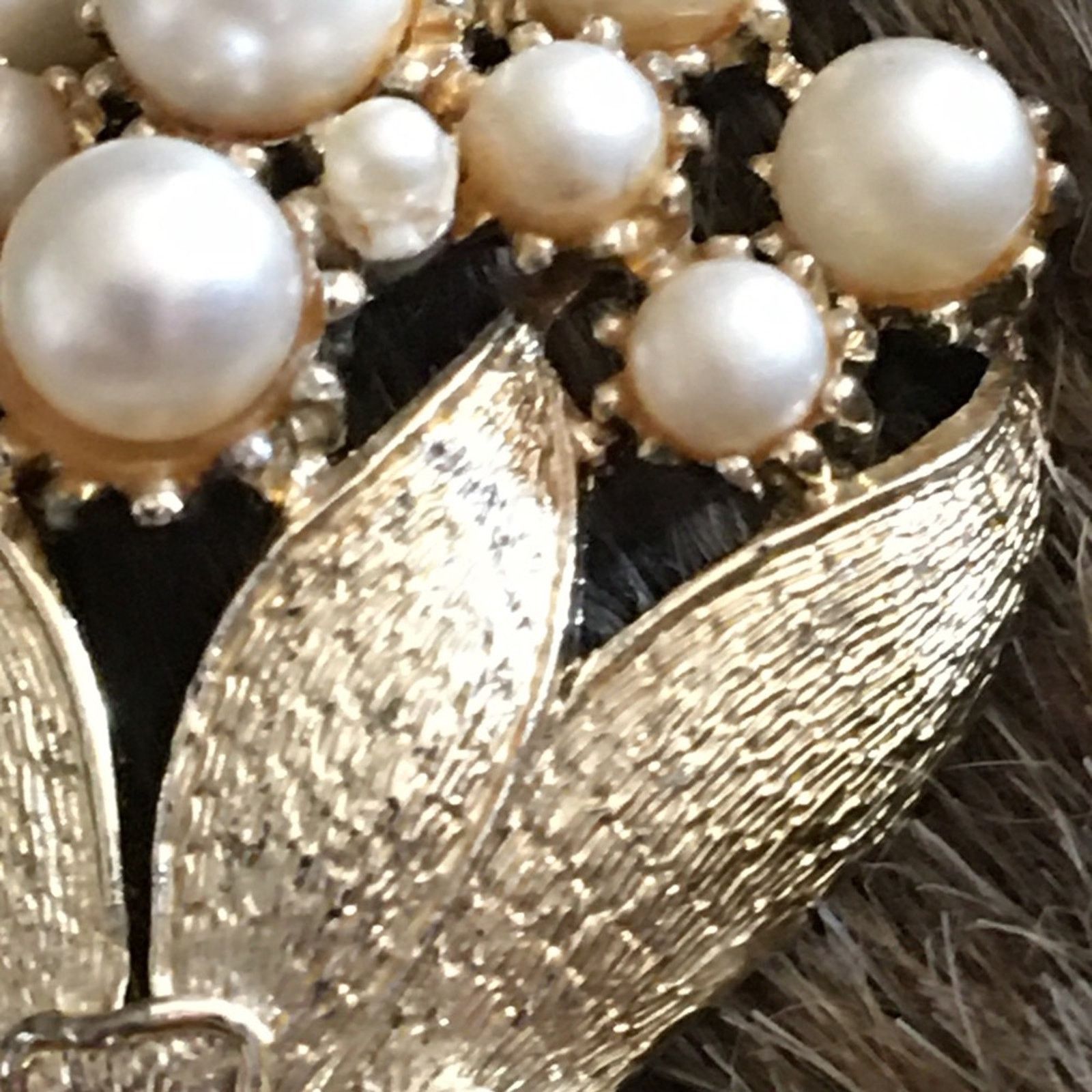 Vintage Vintage 50s Coro faux pearl gold cluster brooch Size ONE SIZE - 4 Thumbnail
