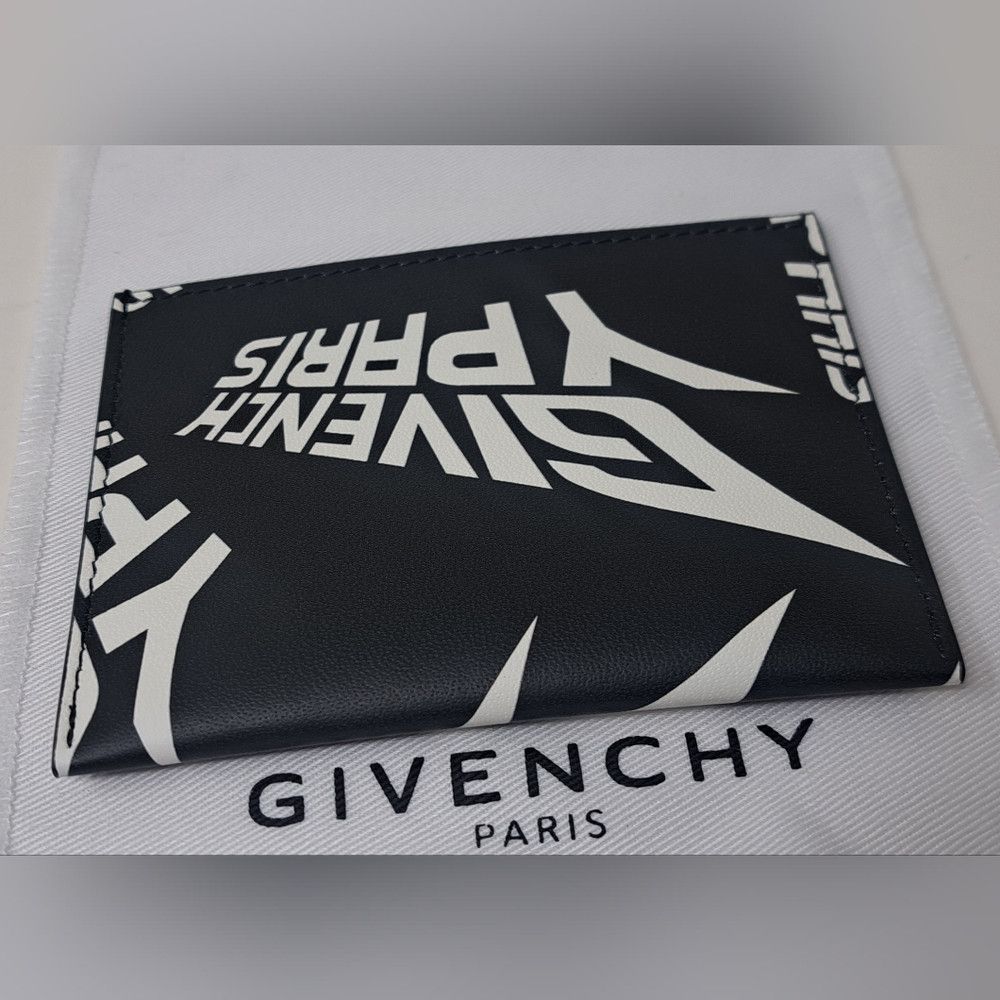 Givenchy Givenchy Paris Cardholder Wallet Pocket Calf Leather Access Size ONE SIZE - 2 Thumbnail