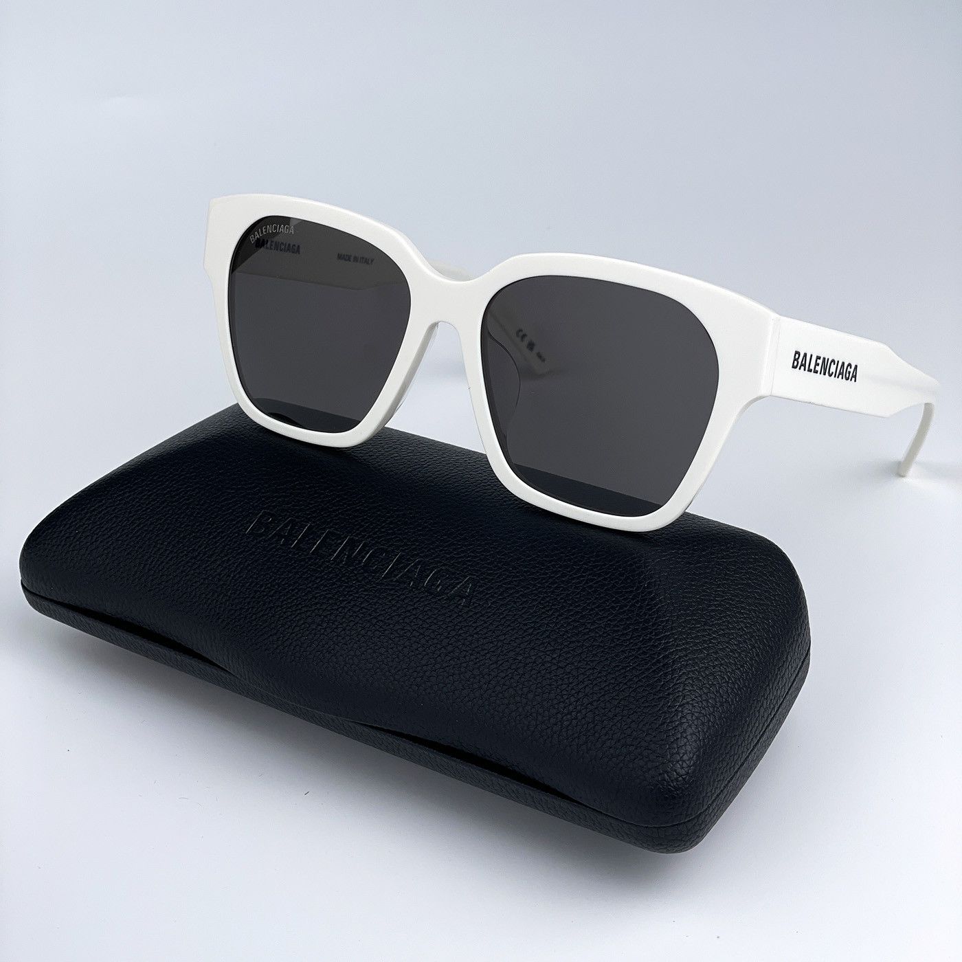 サングラス BALENCIAGA Grey Nylon Mono Square Sunglasses Balenciaga Grey Nylon Mono Square Sunglasses | Grailed