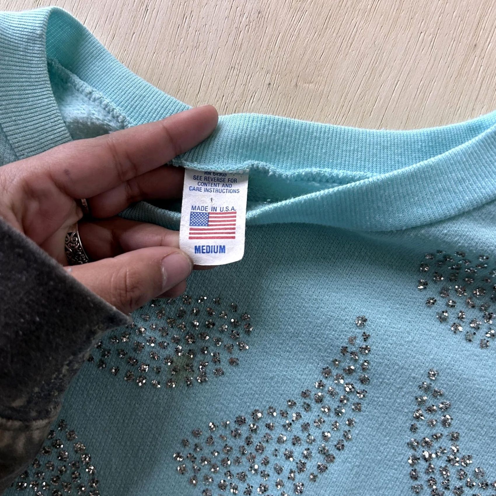Vintage VINTAGE Sweatshirt Womens Medium Blue Crewneck Paisley Rhinestone Fleece Size M / US 6-8 / IT 42-44 - 3 Thumbnail