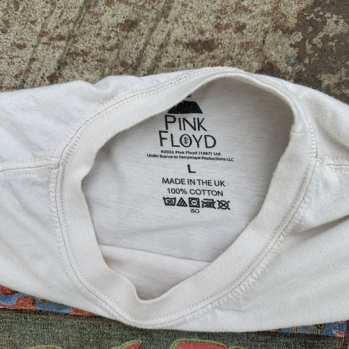 Pink Floyd Vintage Pink Floyd T-shirts Rock Band Y2K Big Logo Size US L / EU 52-54 / 3 - 9 Thumbnail