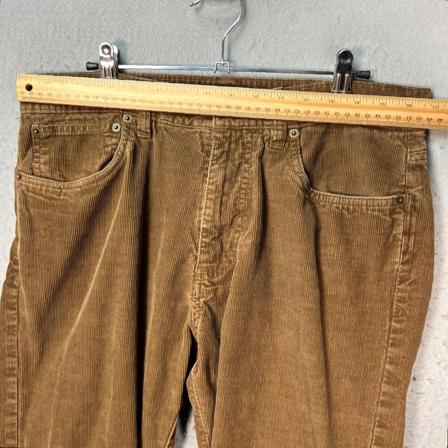 J.Crew J.CREW Slim Straight Corduroy Pants Brown 100% Cotton Mens 33 x 28 Vintage Front Flat Front 5-Pocket Chino Size US 33 - 5 Thumbnail