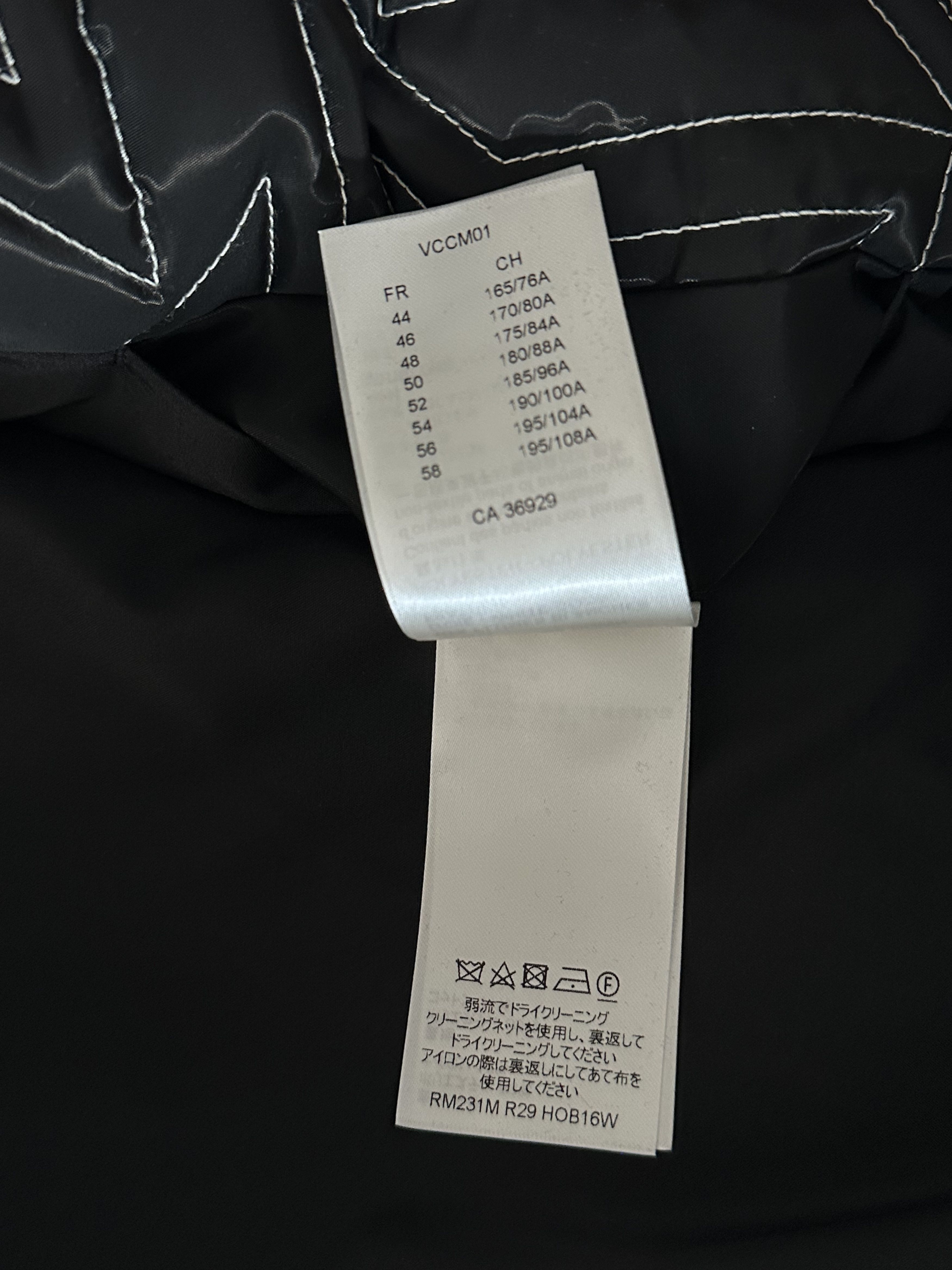 Louis Vuitton Louis Vuitton Black & White Snow Capsule Puffer Jacket Size US M / EU 48-50 / 2 - 6 Thumbnail
